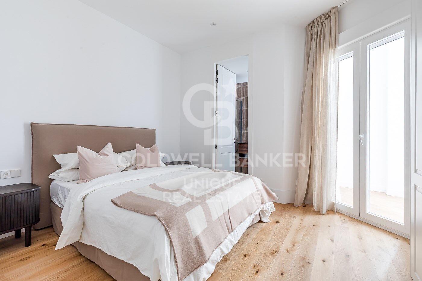Renovated exterior flat with terrace, garage and storage room in Lista, Madrid