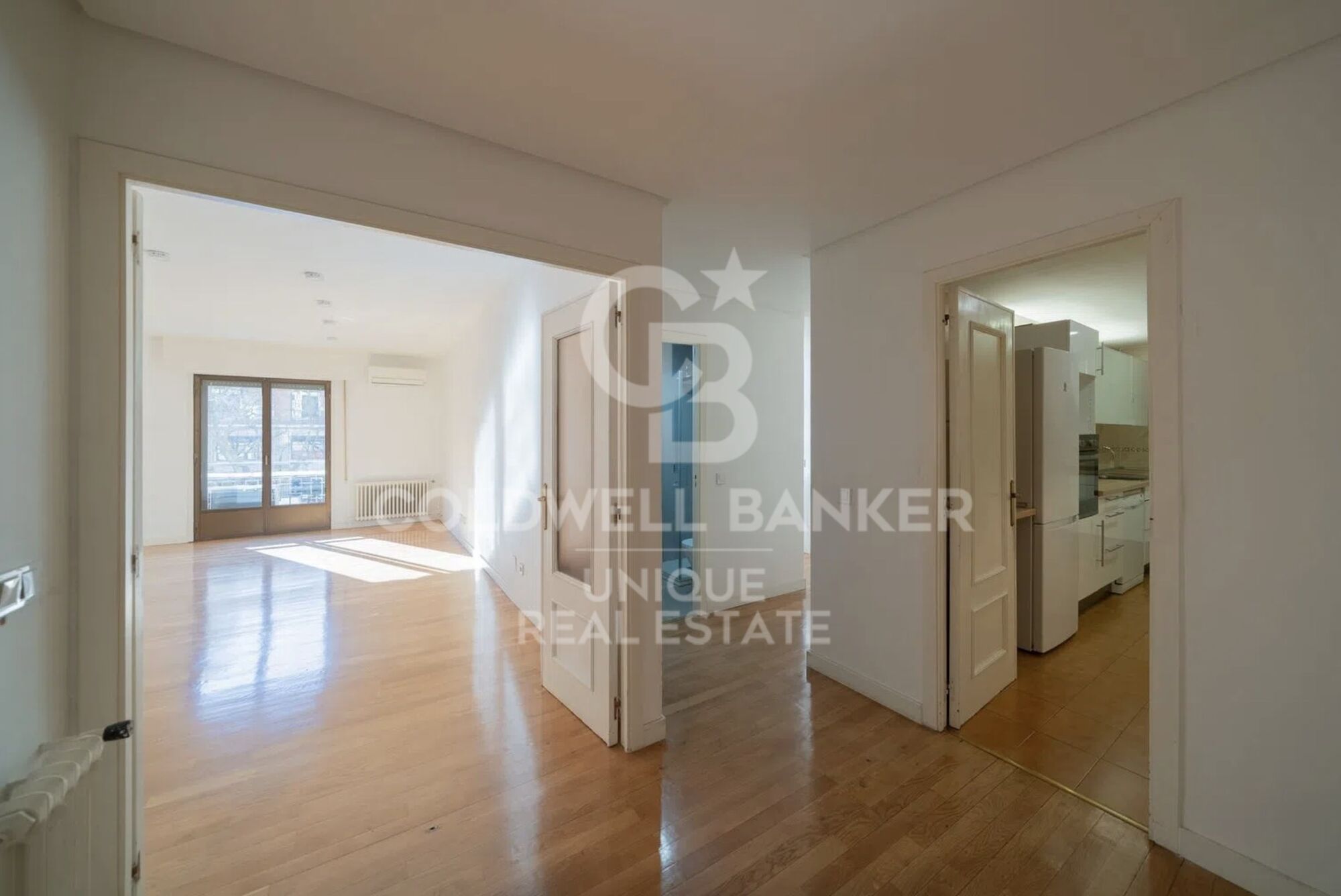Exterior apartment to renovate in Ibiza, Madrid