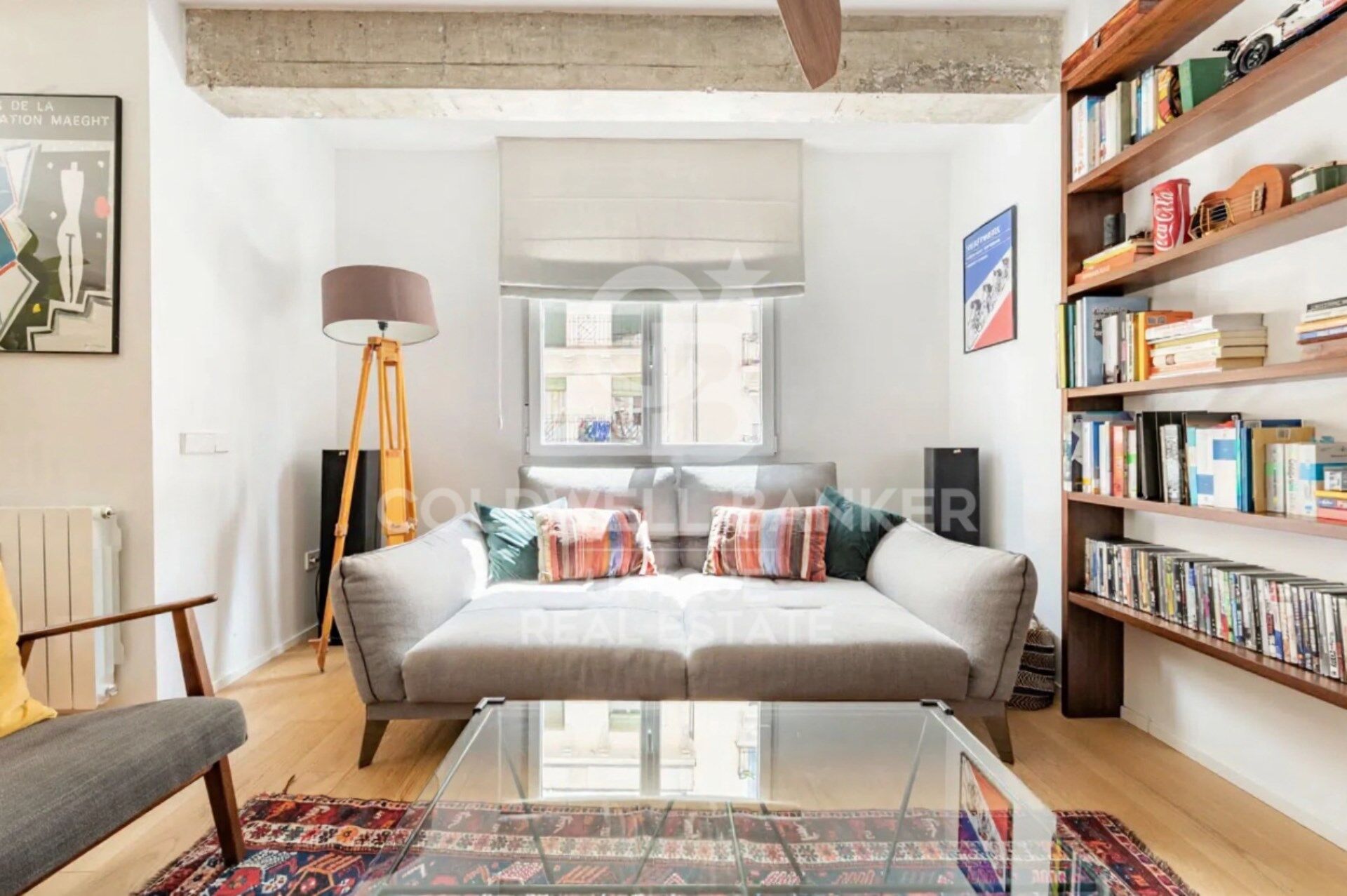Exterior apartment with terrace and storage room in Chamberí, Madrid