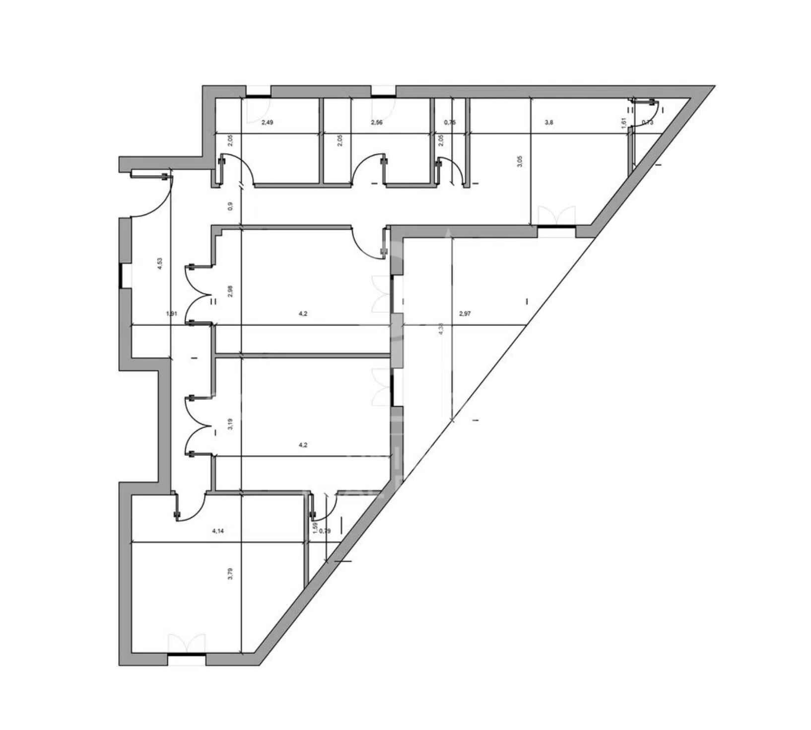 Exterior apartment to renovate in Goya, Madrid