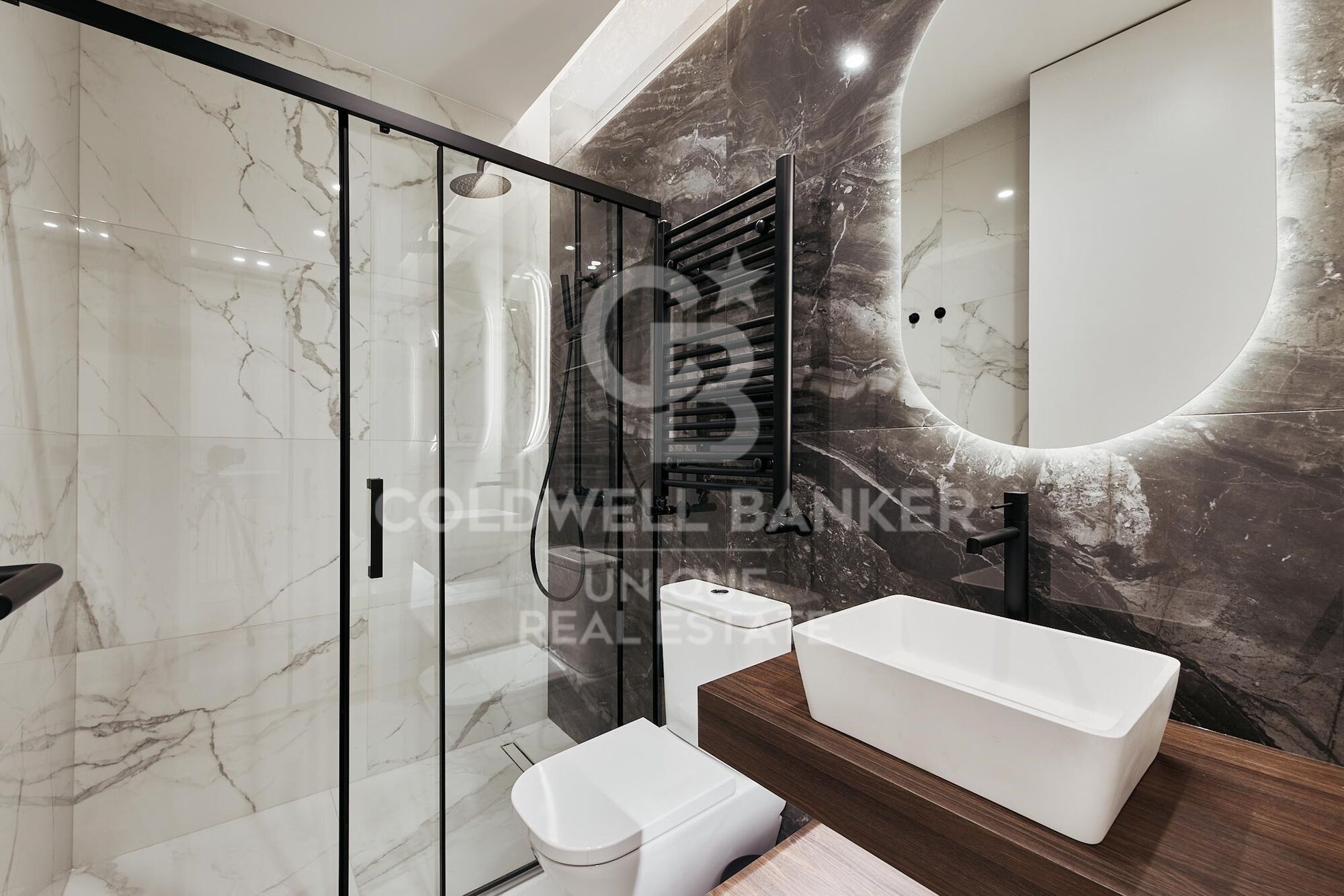 Renovated exterior apartment in Castellana, Madrid