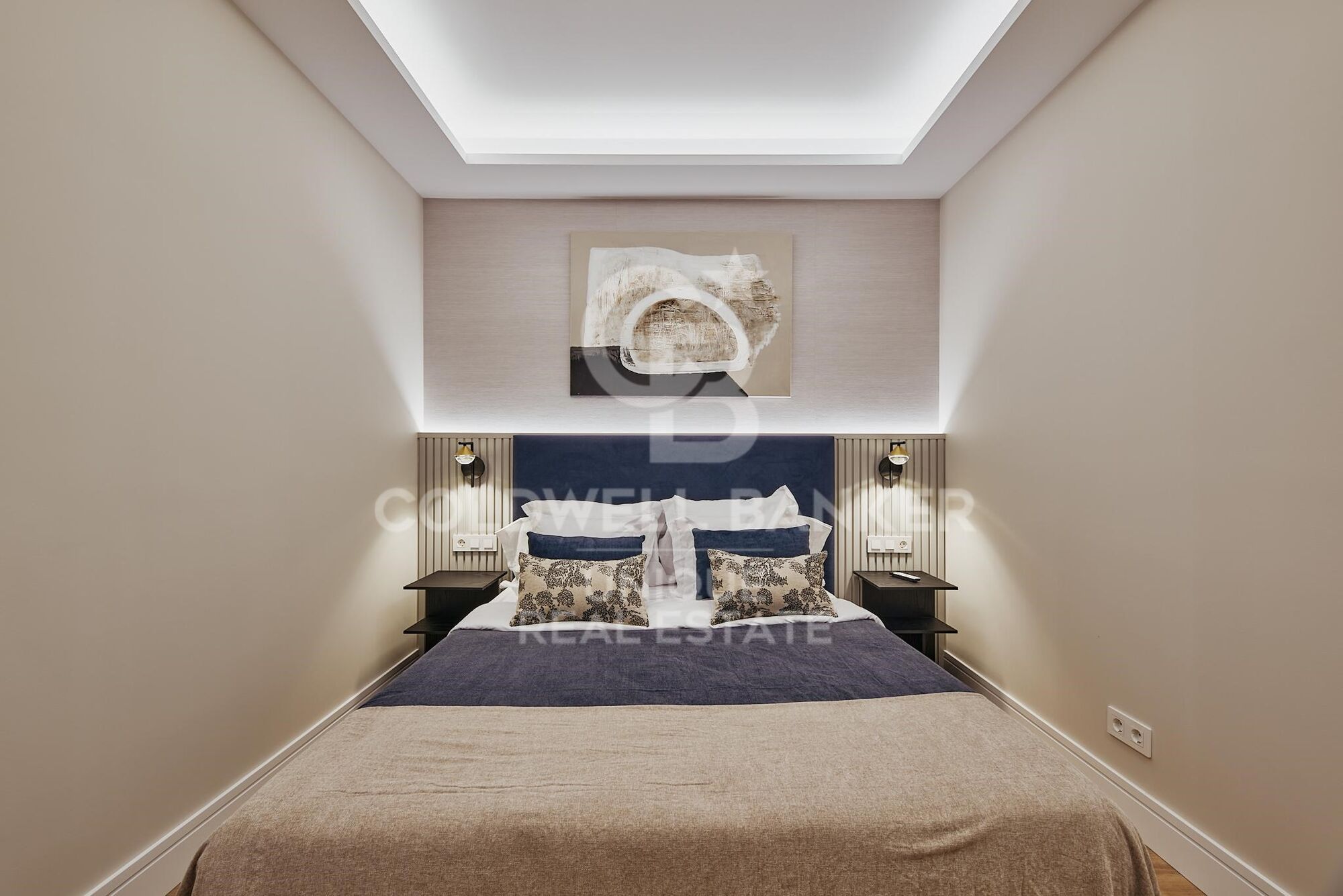 Renovated exterior apartment in Castellana, Madrid