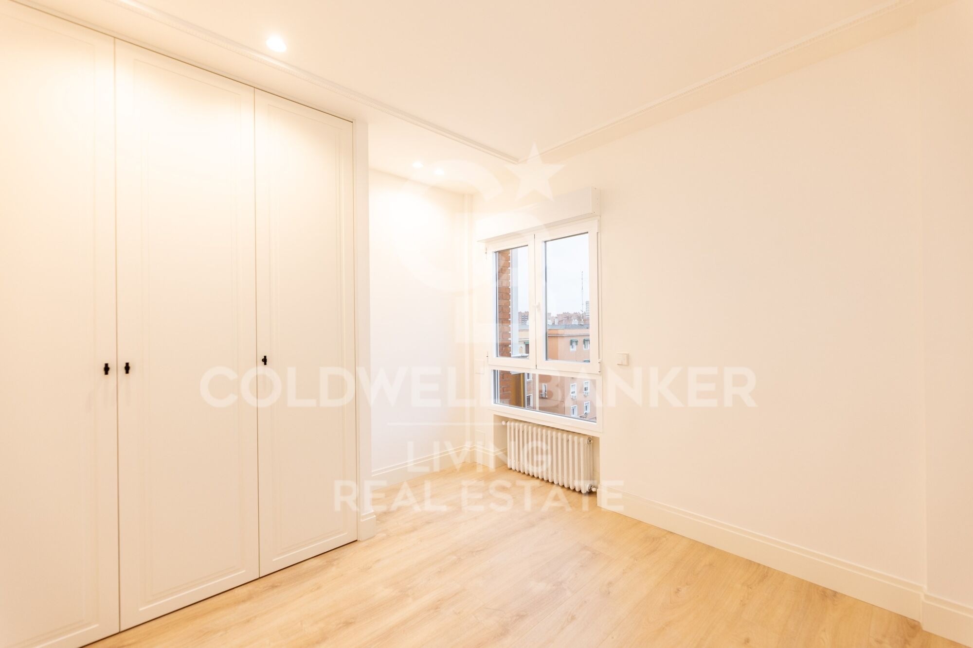 Flat 3 Bedrooms Sale Madrid