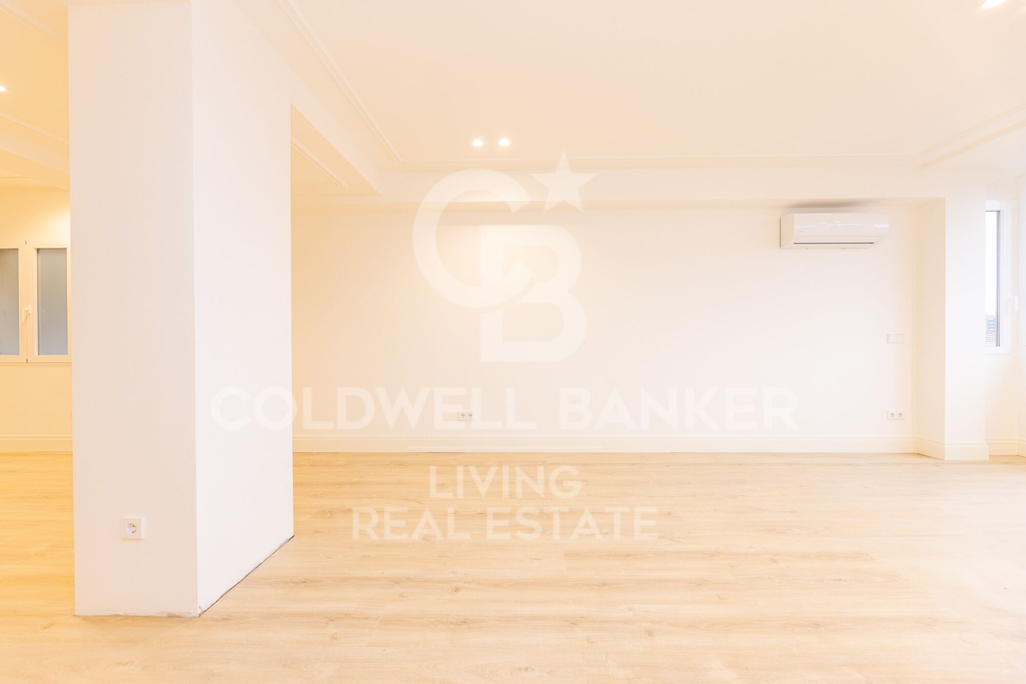 Flat 3 Bedrooms Sale Madrid