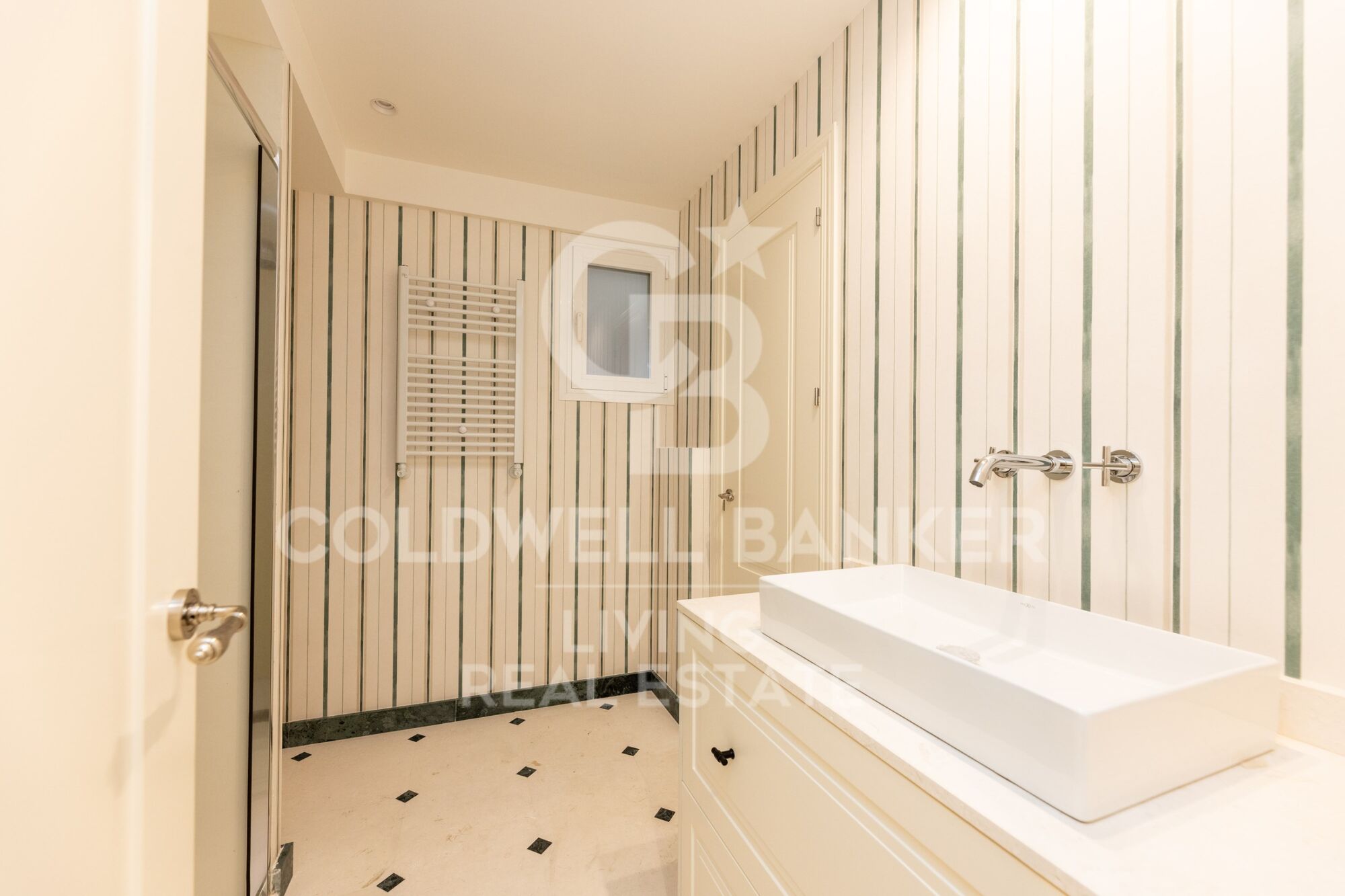 Flat 3 Bedrooms Sale Madrid