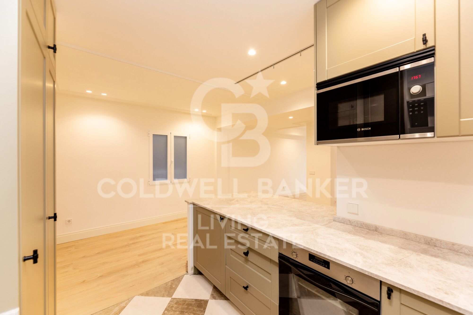 Flat 3 Bedrooms Sale Madrid