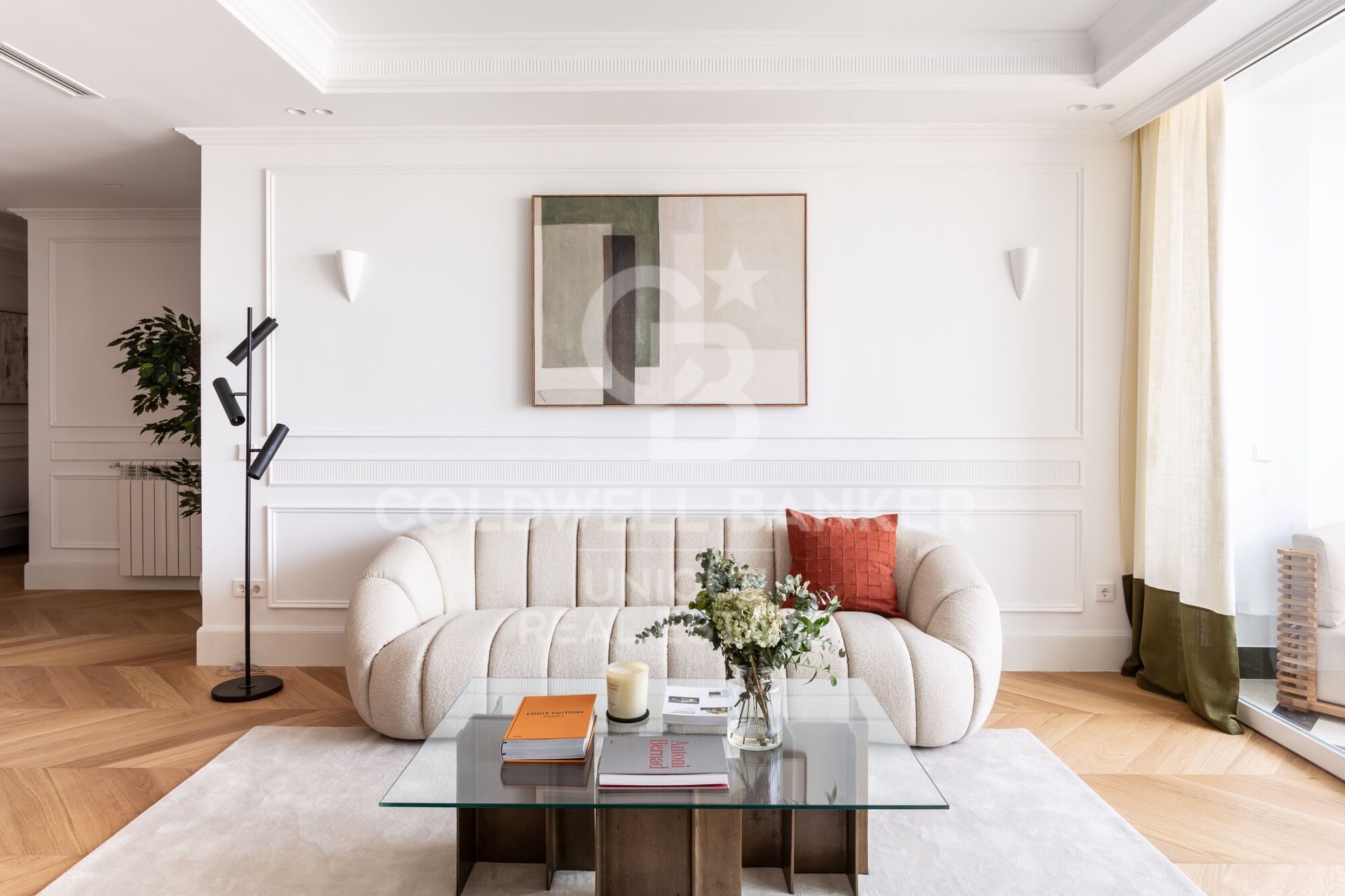 Stunning designer apartment with terrace in Chamberí, Madrid
