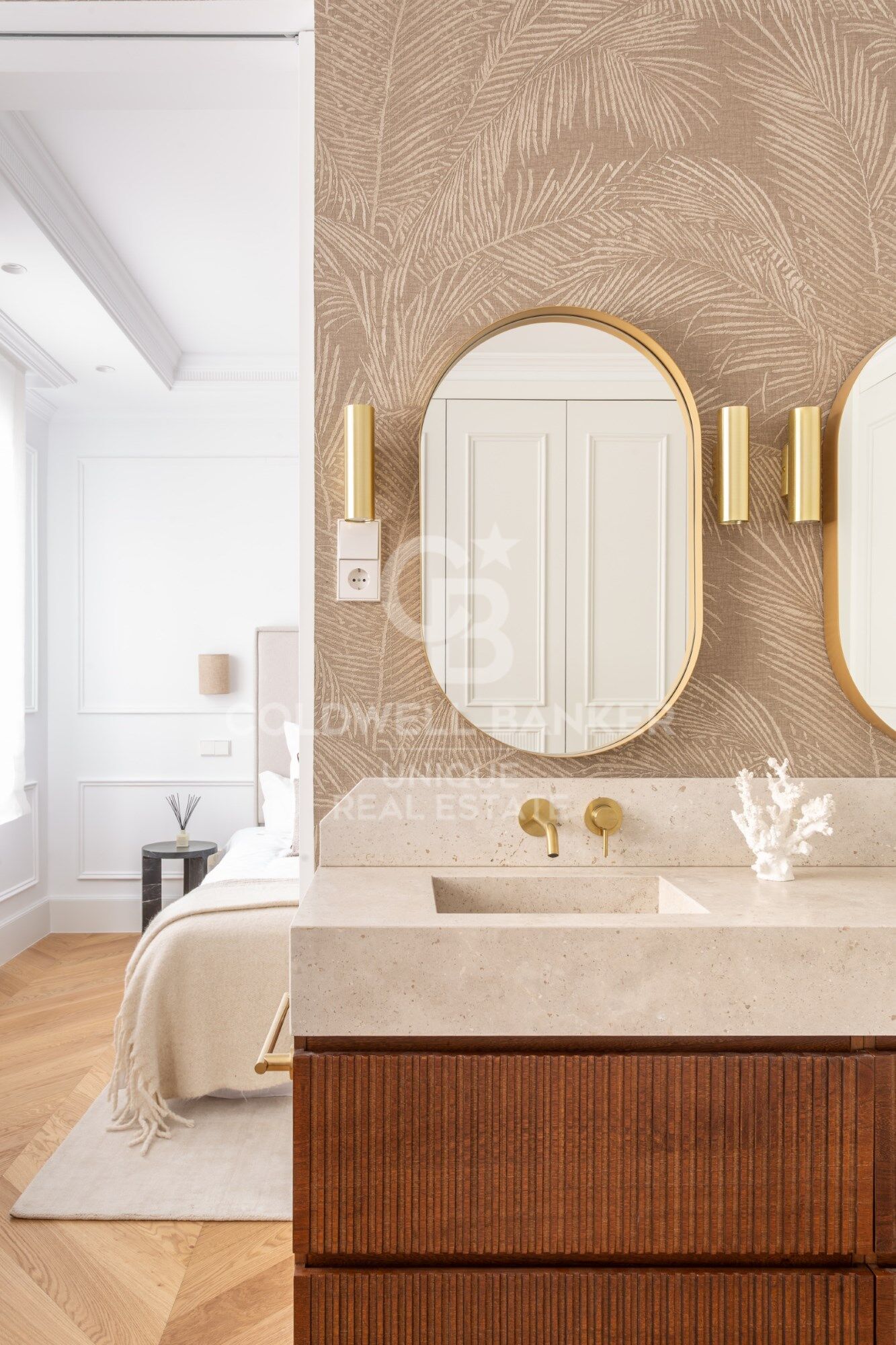 Stunning designer apartment with terrace in Chamberí, Madrid