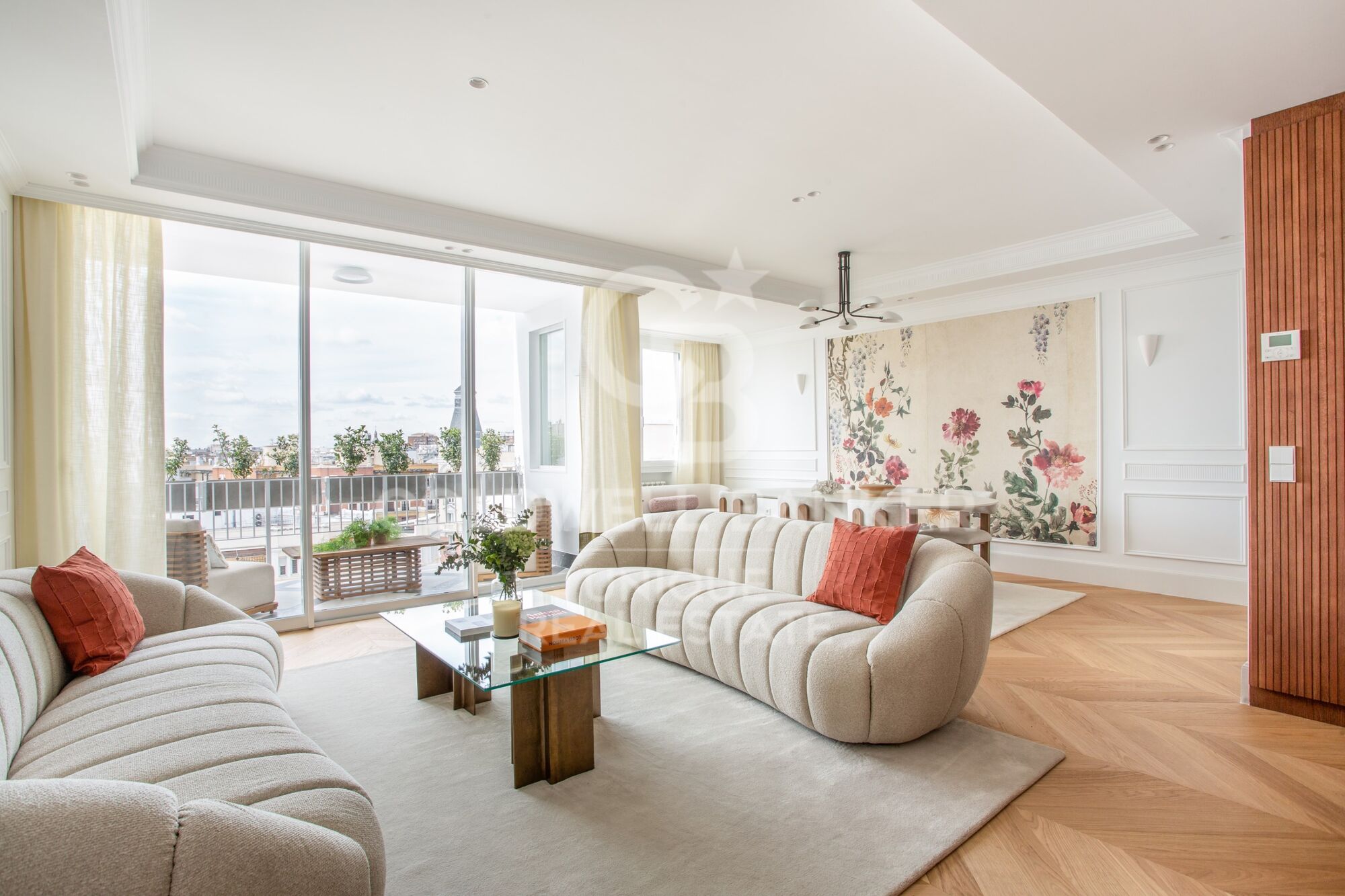 Stunning designer apartment with terrace in Chamberí, Madrid
