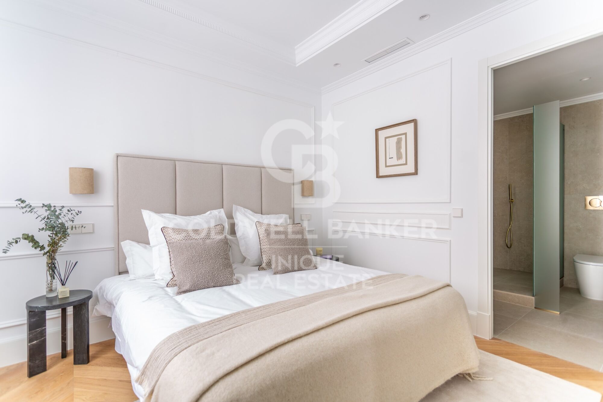 Stunning designer apartment with terrace in Chamberí, Madrid