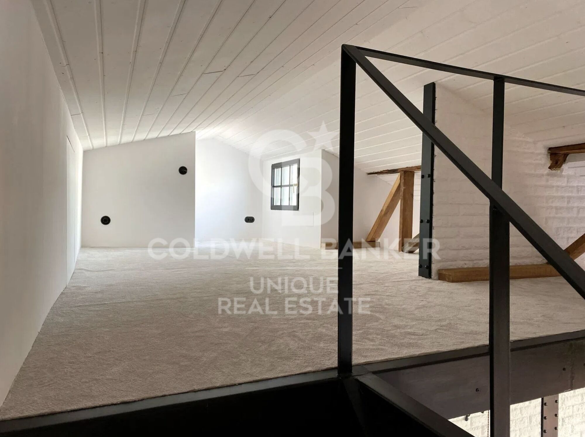 Duplex penthouse exterior, renovated, with terrace in Sol, Madrid
