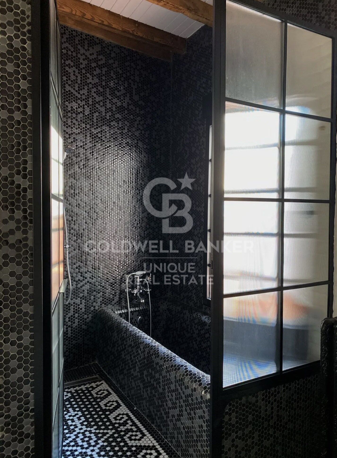 Duplex penthouse exterior, renovated, with terrace in Sol, Madrid