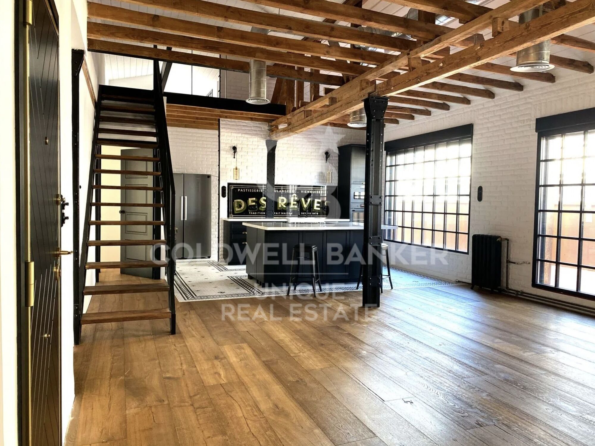Duplex penthouse exterior, renovated, with terrace in Sol, Madrid