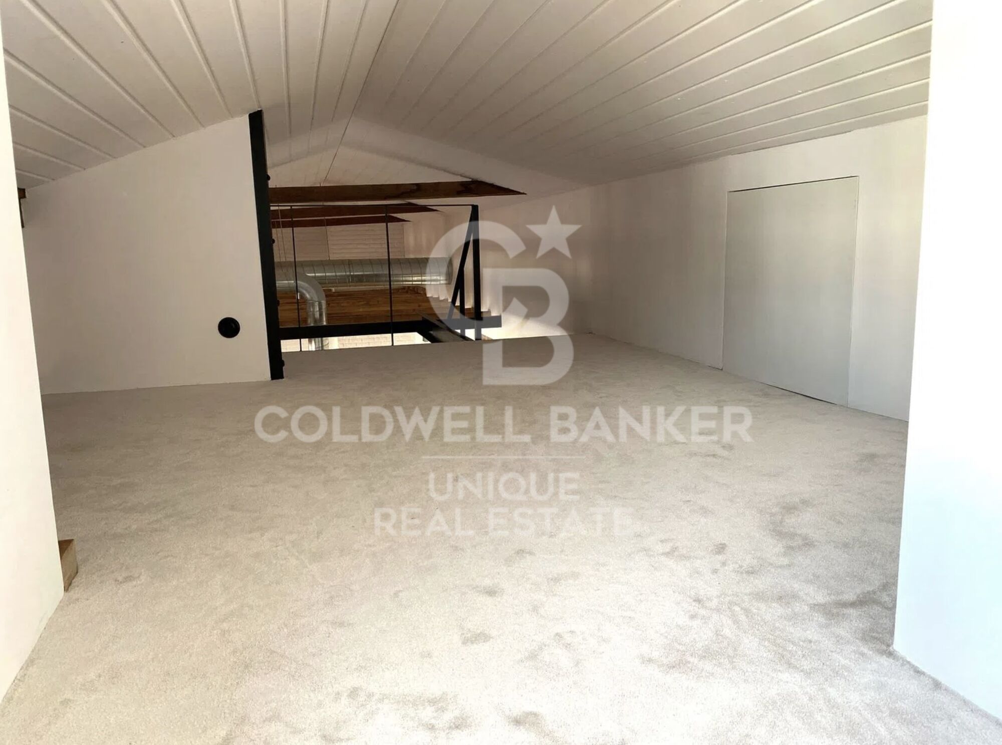 Duplex penthouse exterior, renovated, with terrace in Sol, Madrid