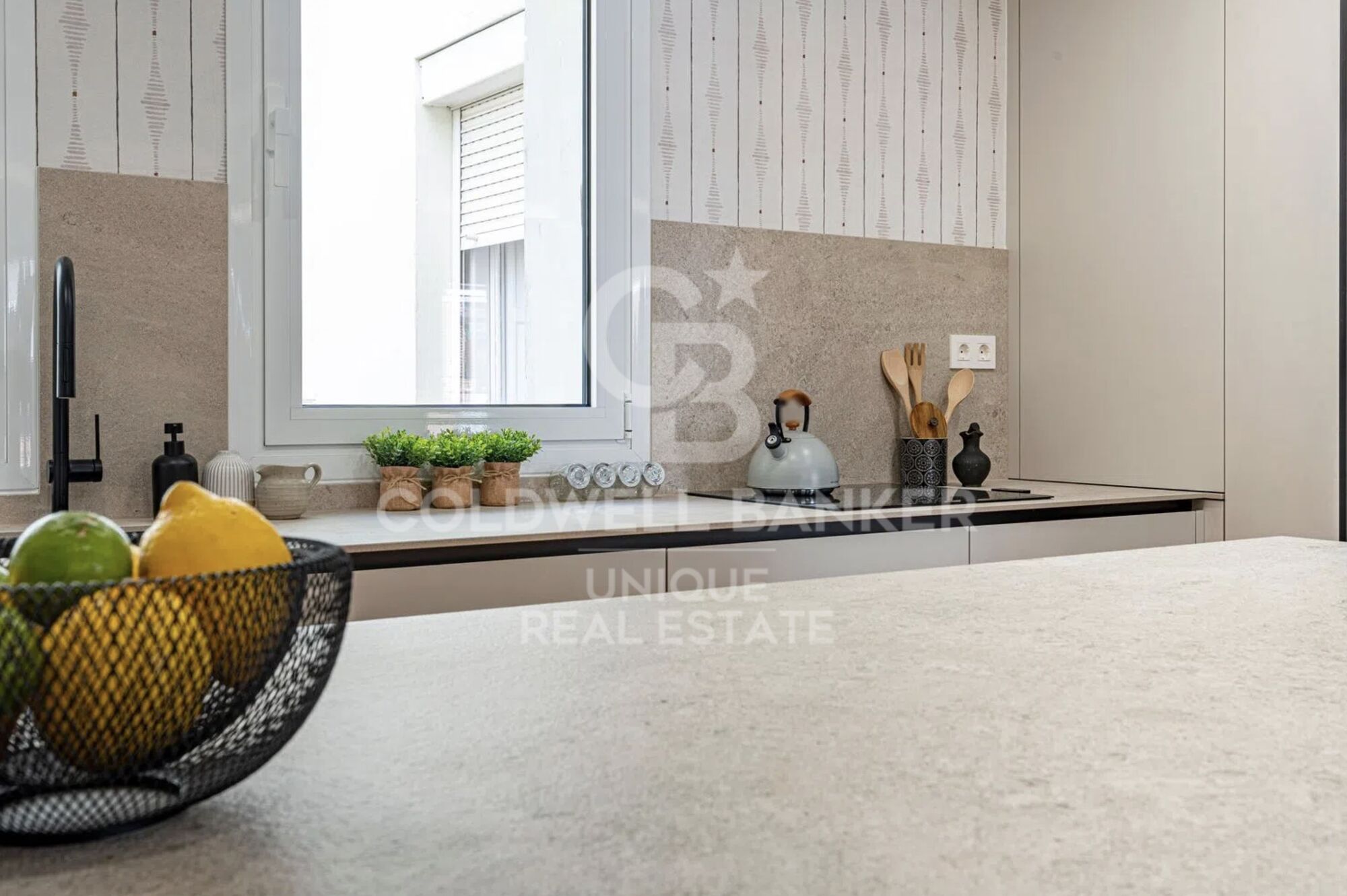 Renovated exterior apartment with terrace in Guindalera, Madrid