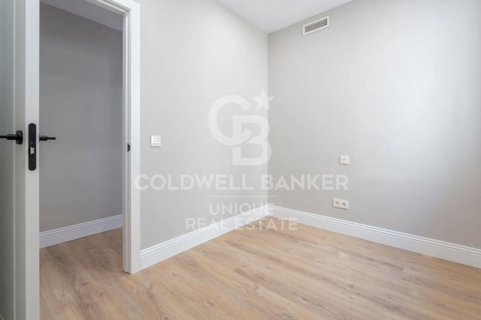 Renovated exterior apartment with terrace in Guindalera, Madrid