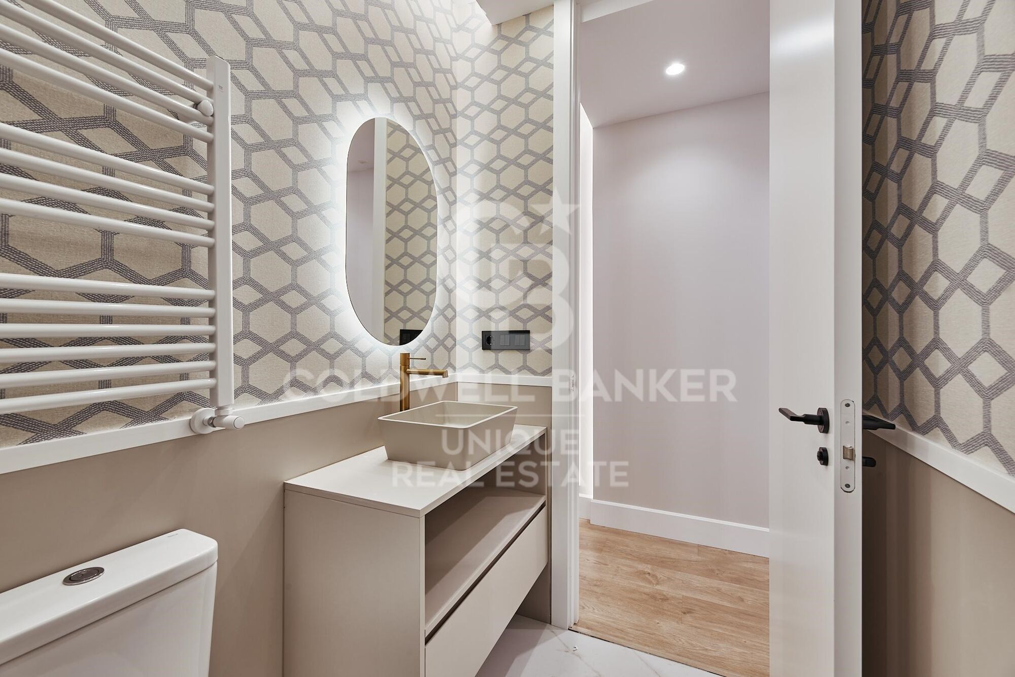 Renovated flat with terrace in Castellana, Madrid