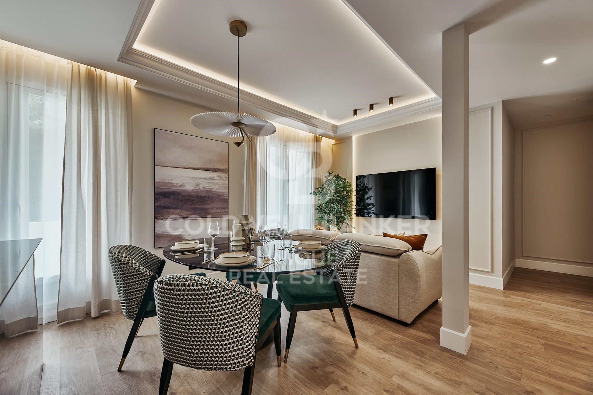 Renovated flat with terrace in Castellana, Madrid