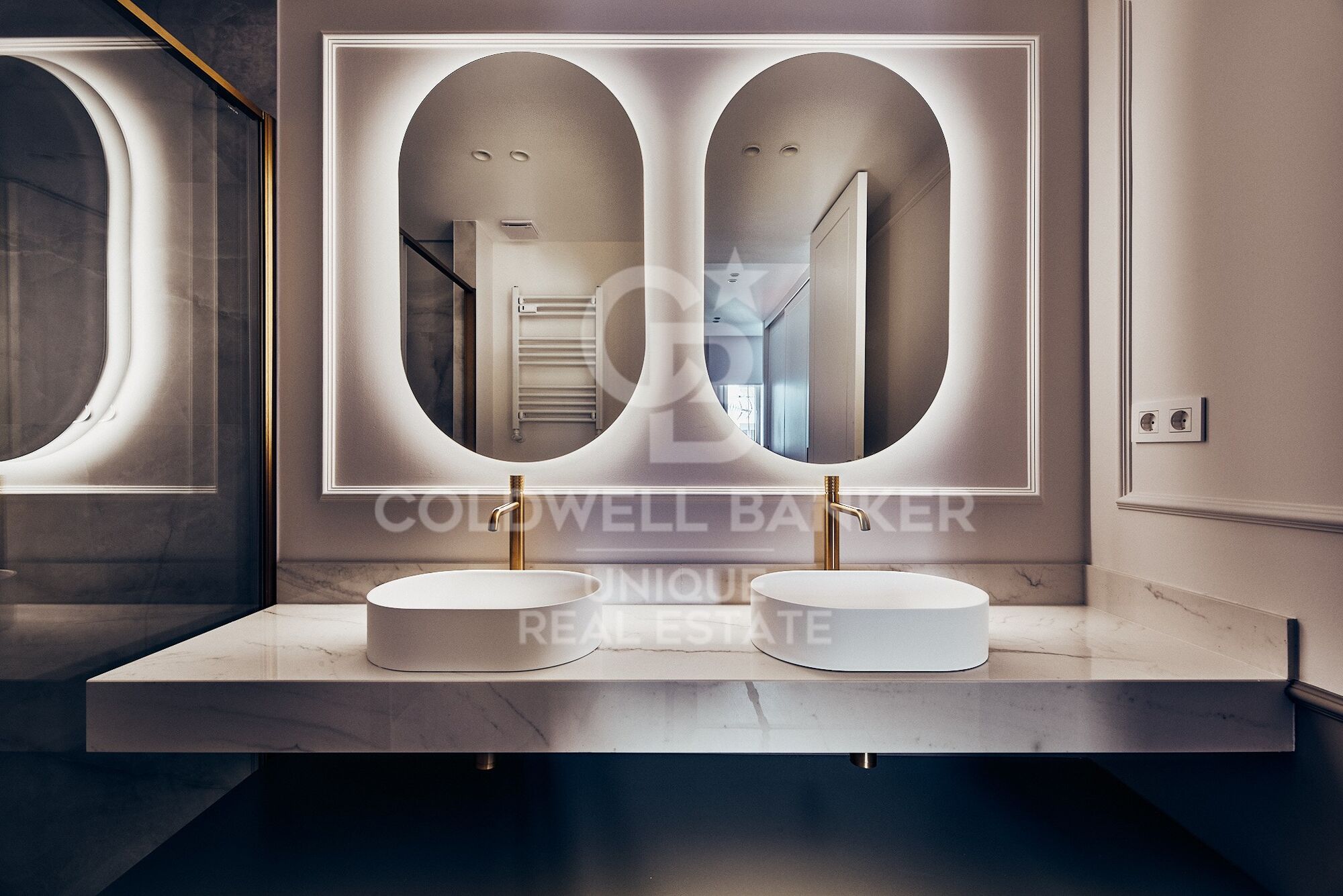 Renovated exterior apartment with terrace and garage in Goya, Madrid