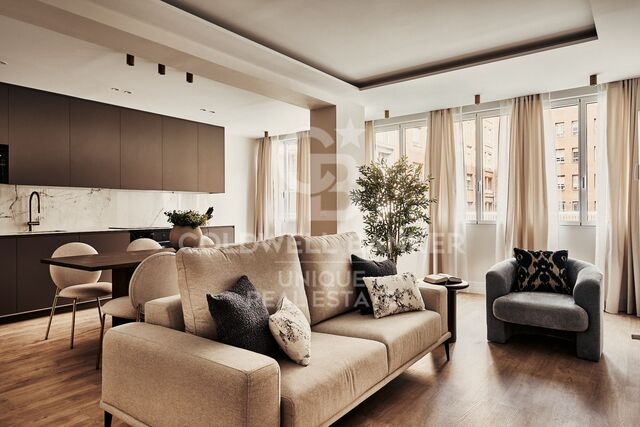 Renovated exterior flat in Lista, Madrid