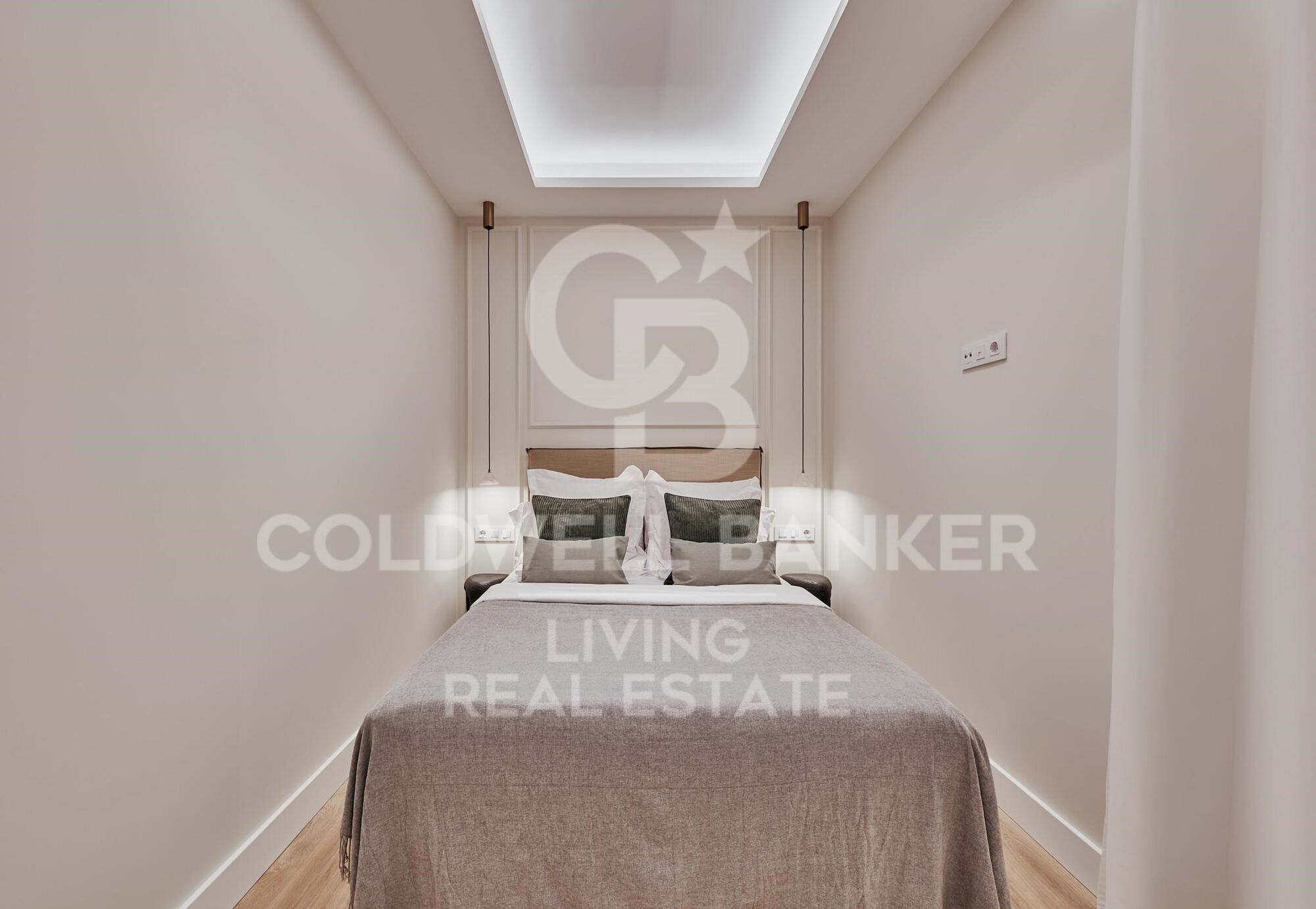 Flat 2 Bedrooms Sale Madrid