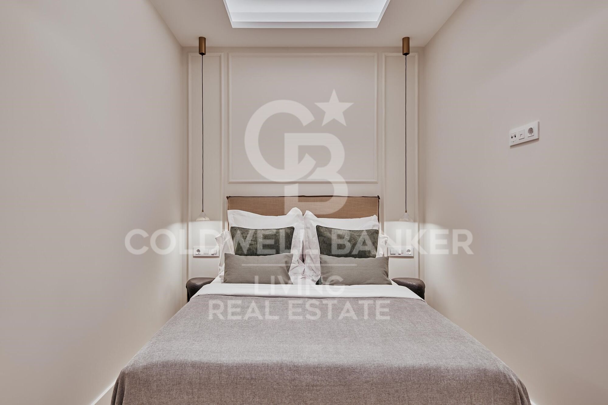 Flat 2 Bedrooms Sale Madrid