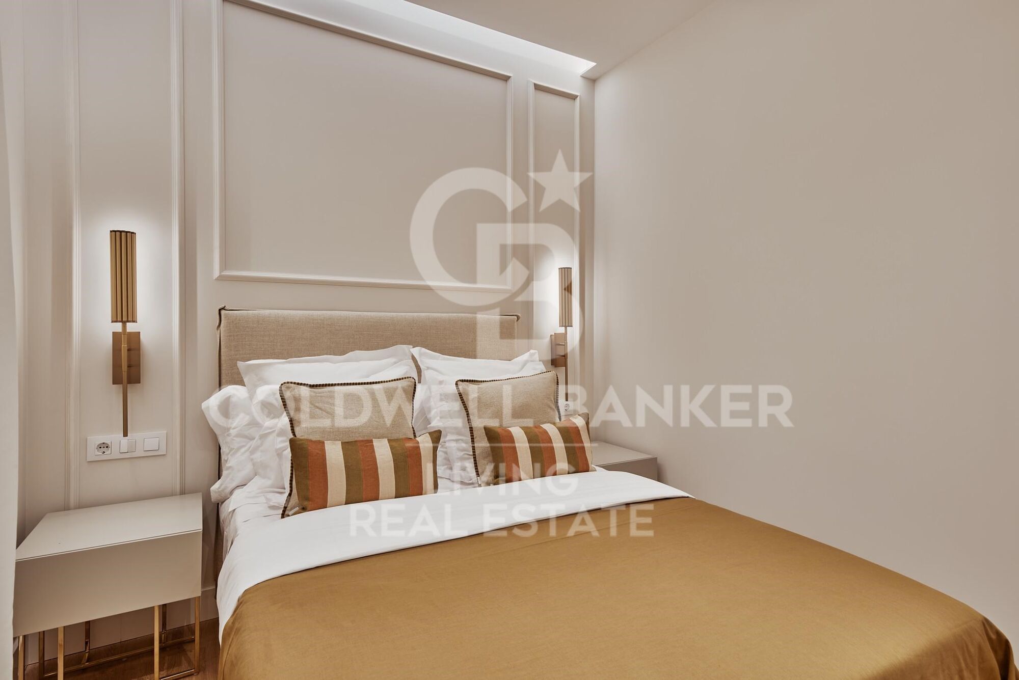 Flat 2 Bedrooms Sale Madrid