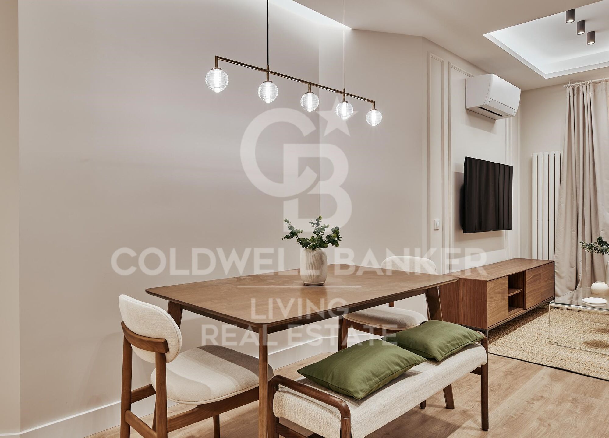 Flat 2 Bedrooms Sale Madrid