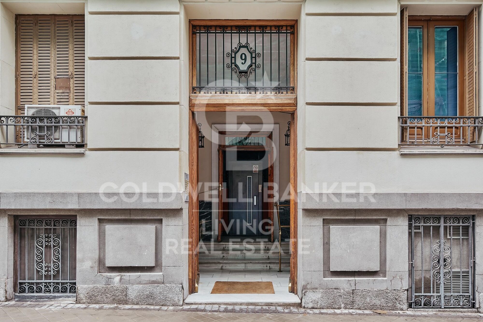 Flat 2 Bedrooms Sale Madrid