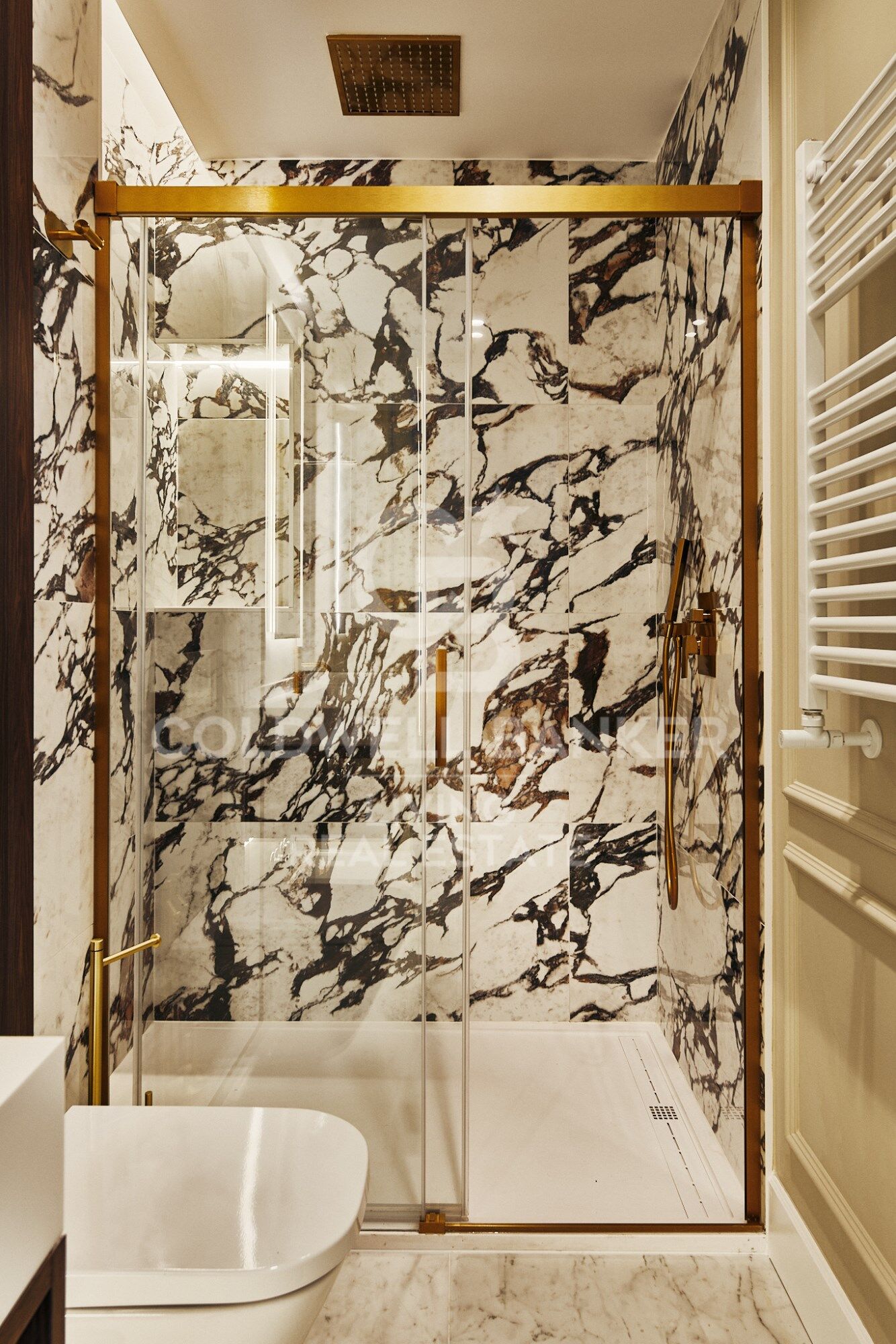 Flat 5 Bedrooms Sale Madrid