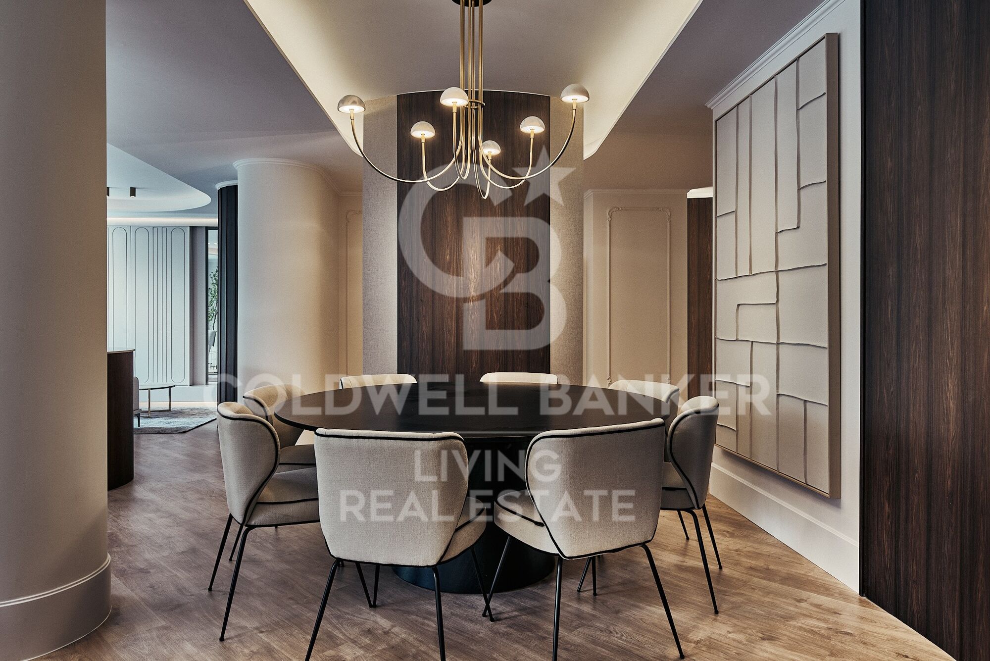 Flat 5 Bedrooms Sale Madrid