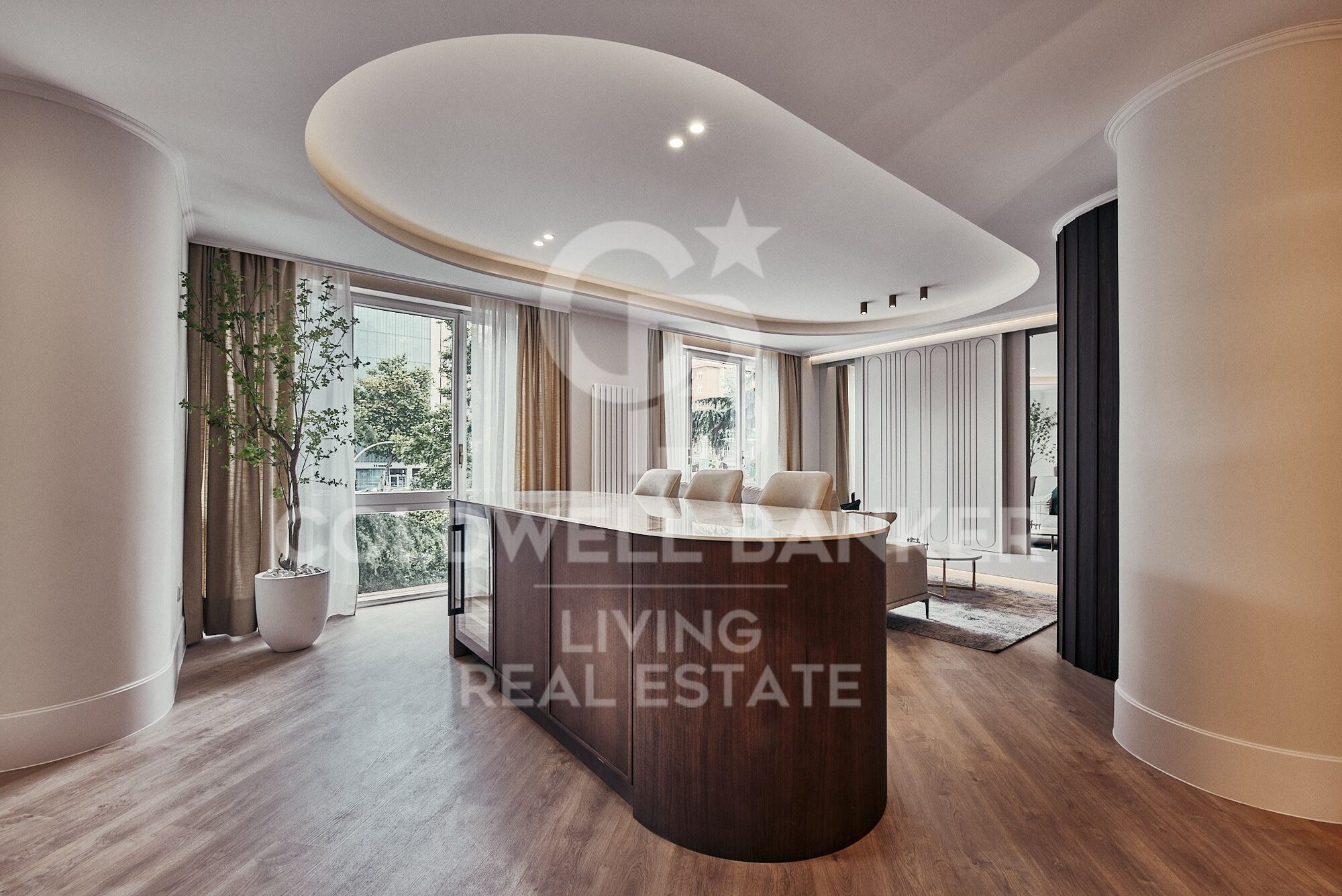 Flat 5 Bedrooms Sale Madrid