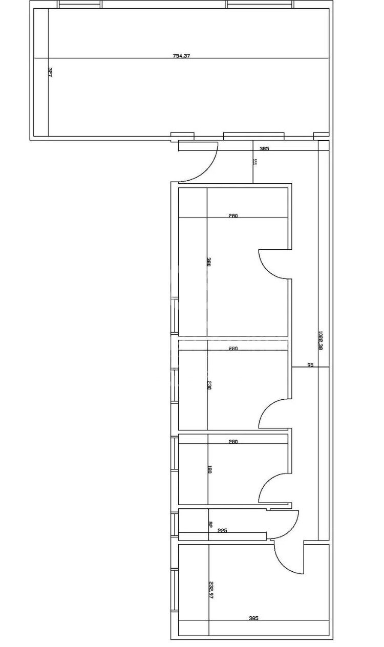 Exclusive renovated house on the top floor with great luminosity