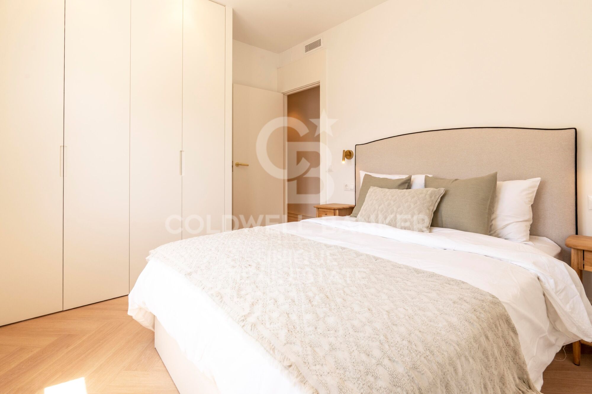 Penthouse with Terrace in Lista, Salamanca District