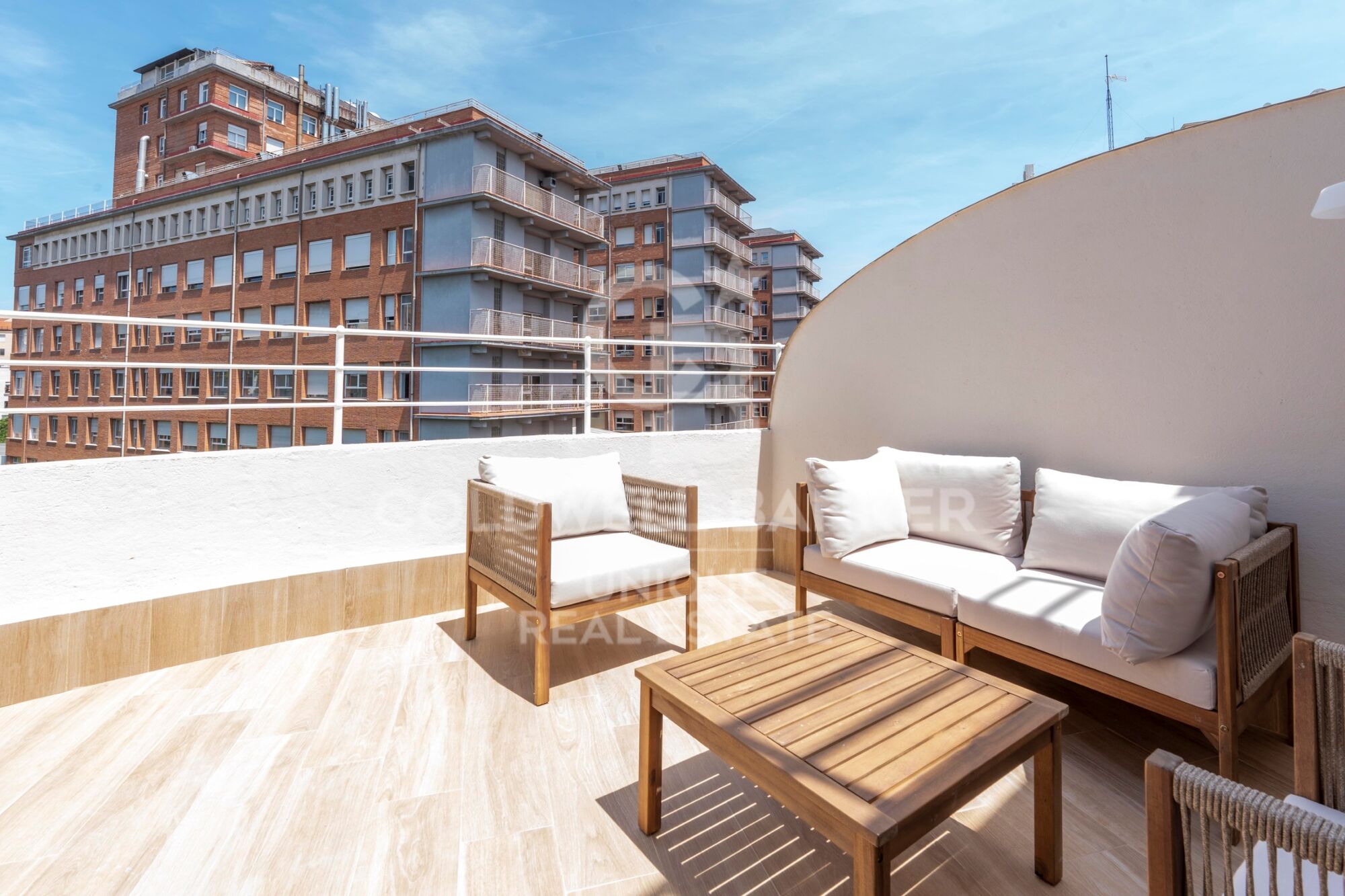 Penthouse with Terrace in Lista, Salamanca District