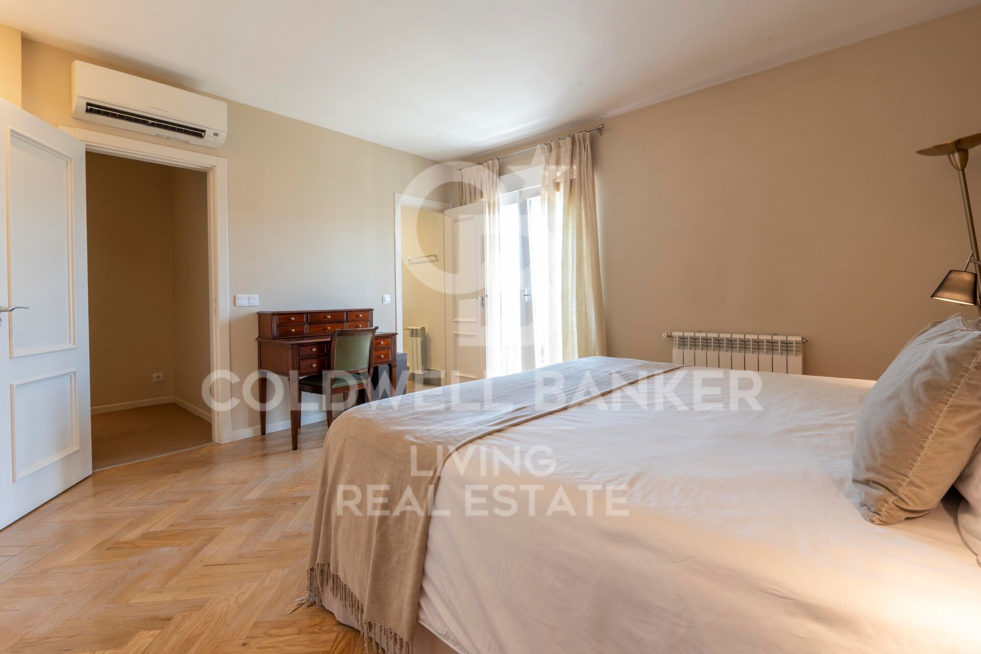 Chalet 5 Bedrooms Sale Madrid