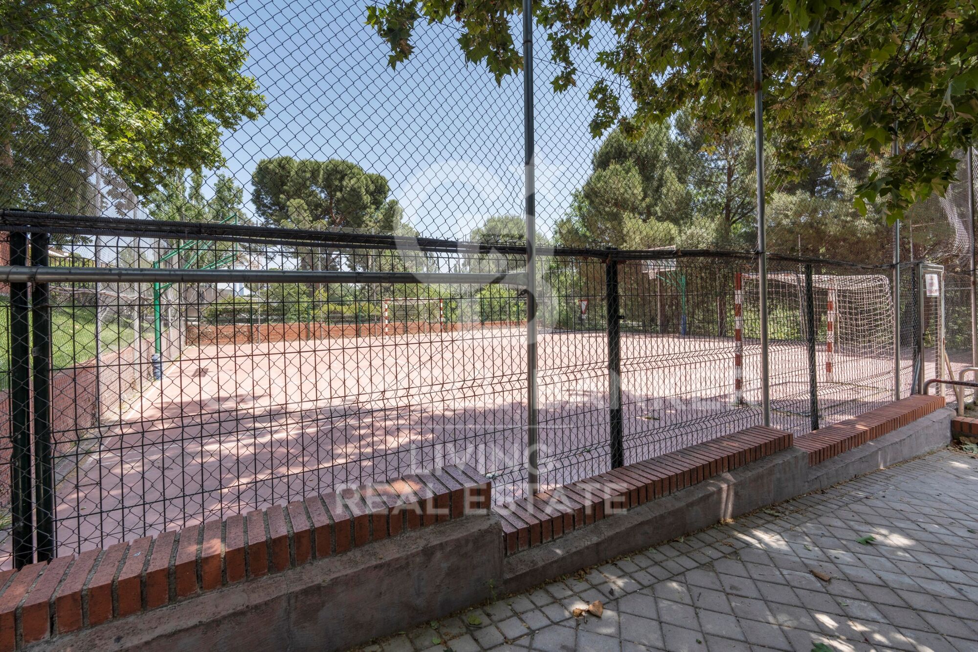 Chalet 5 Bedrooms Sale Madrid