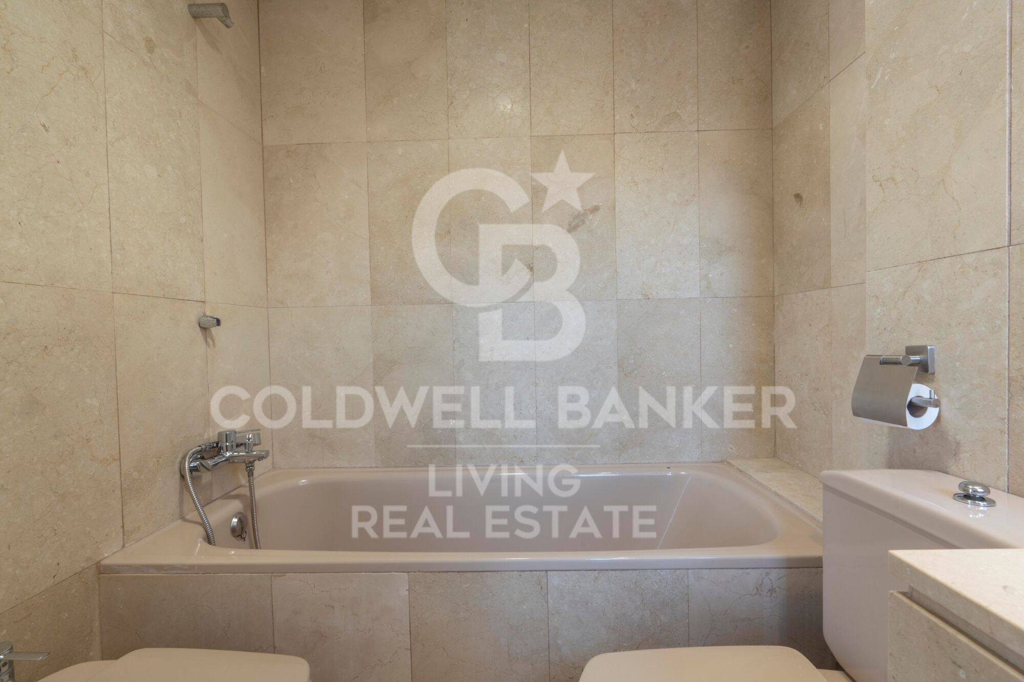 Chalet 5 Bedrooms Sale Madrid