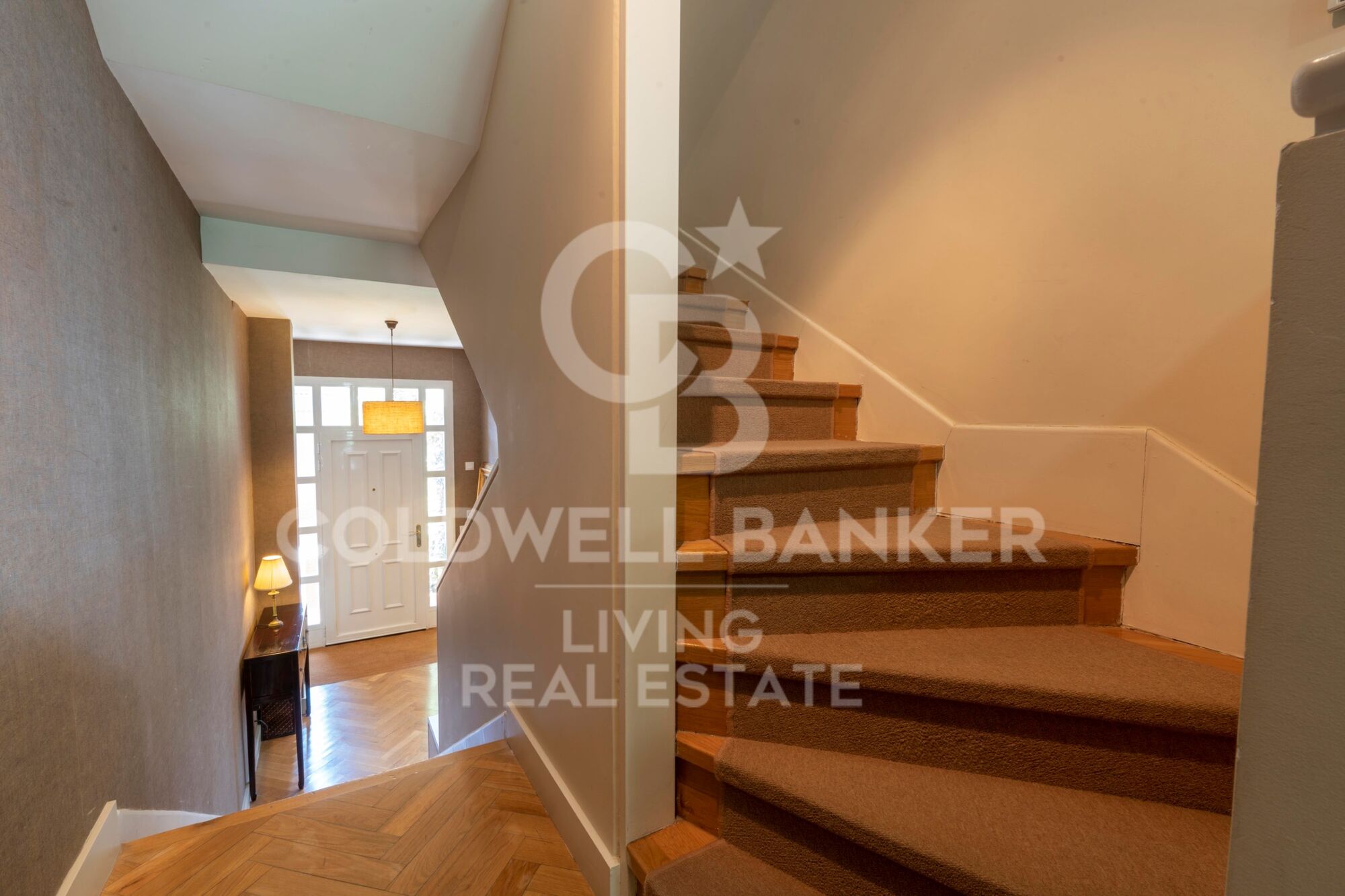 Chalet 5 Bedrooms Sale Madrid