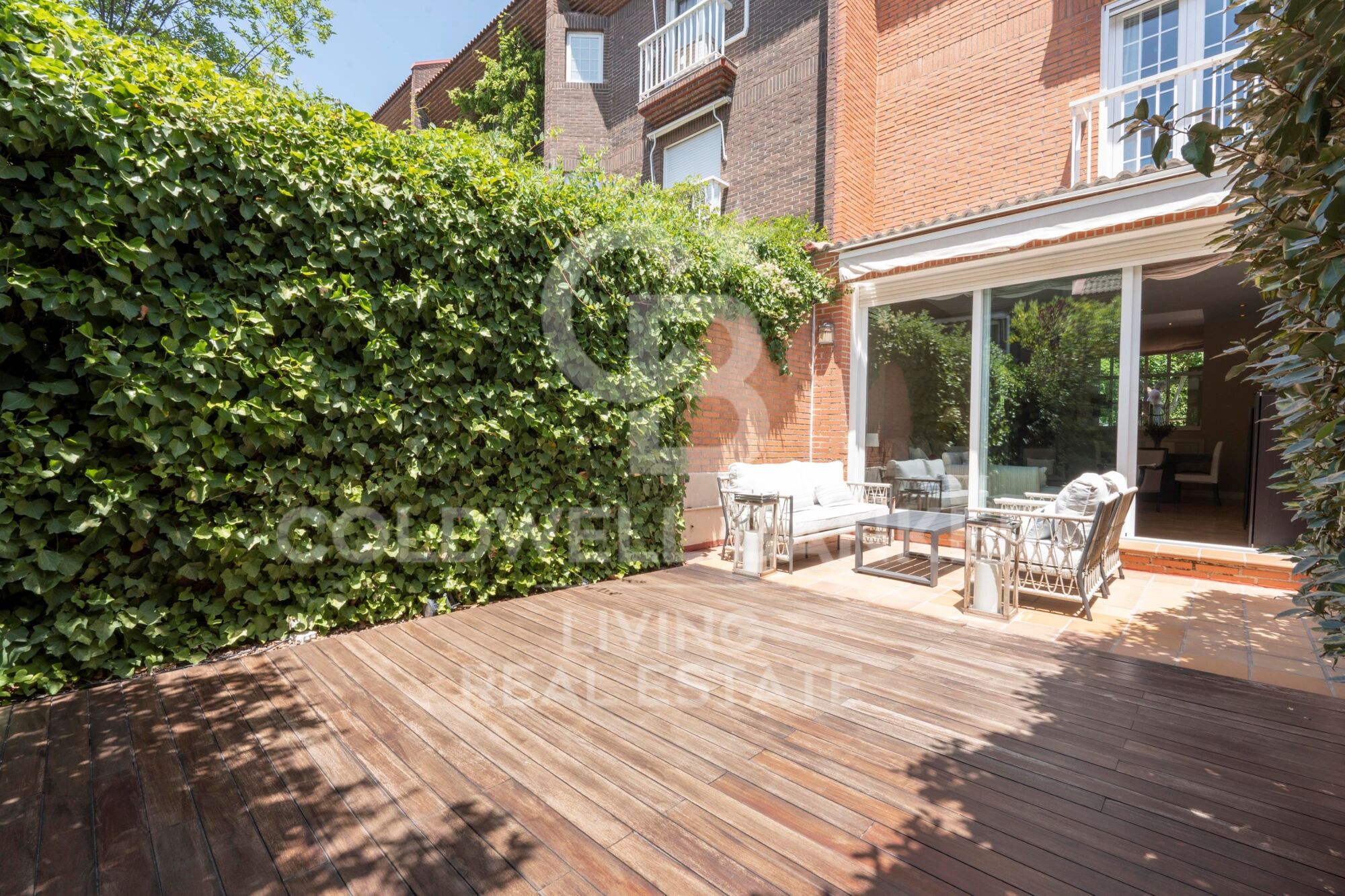 Chalet 5 Bedrooms Sale Madrid