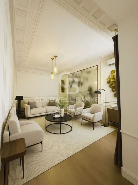 Two-bedroom apartment in a unique and spectacular building in Almagro, Madrid.