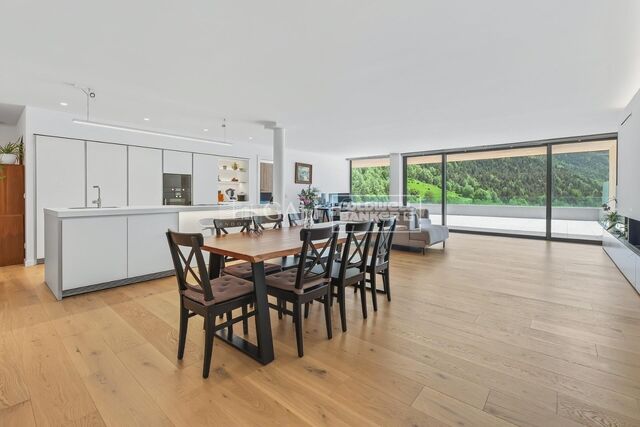 Ground floor 4 Bedrooms Sale Ordino