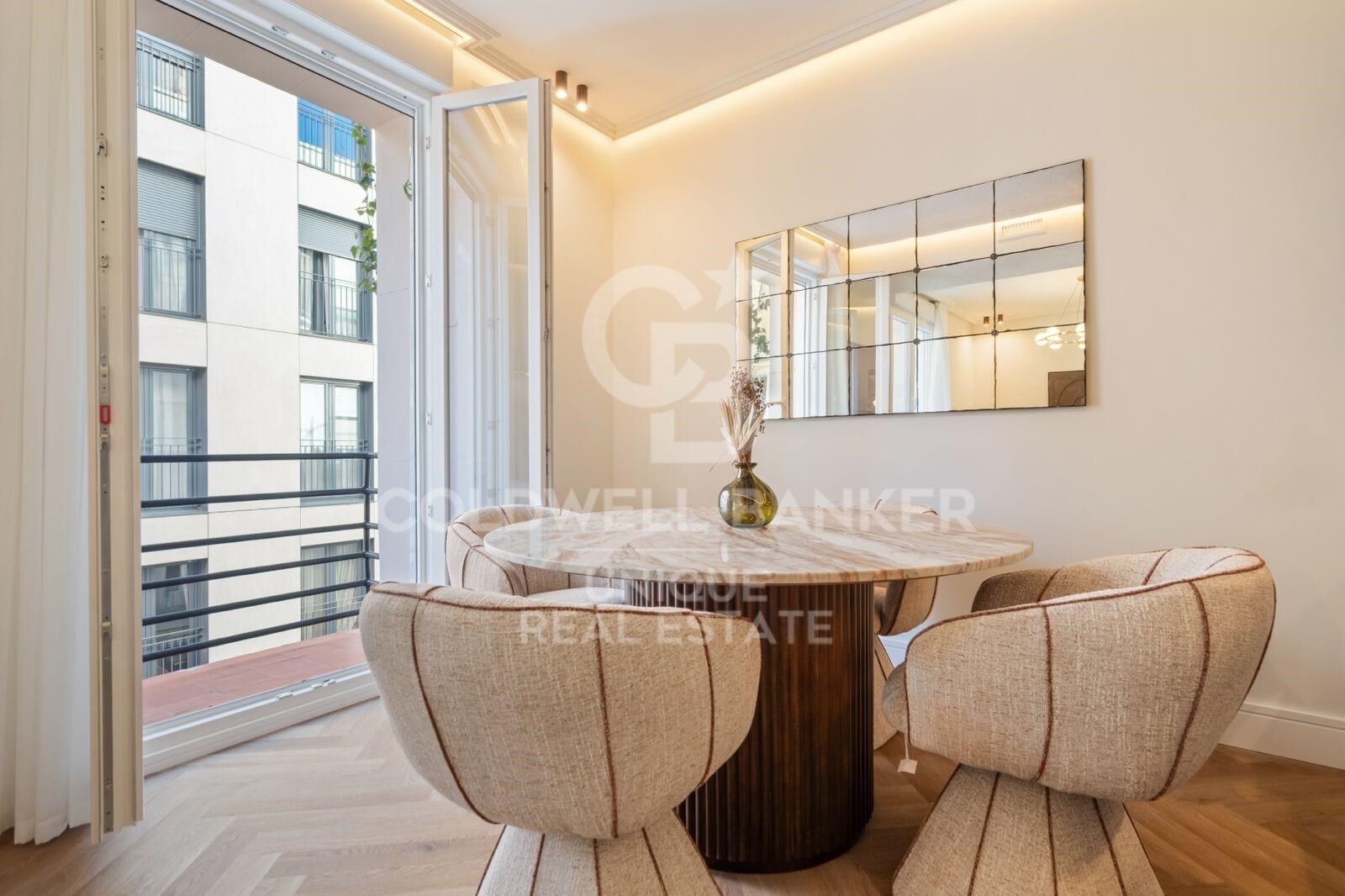 Bright flat with 2 bedrooms in Trafalgar, Chamberí