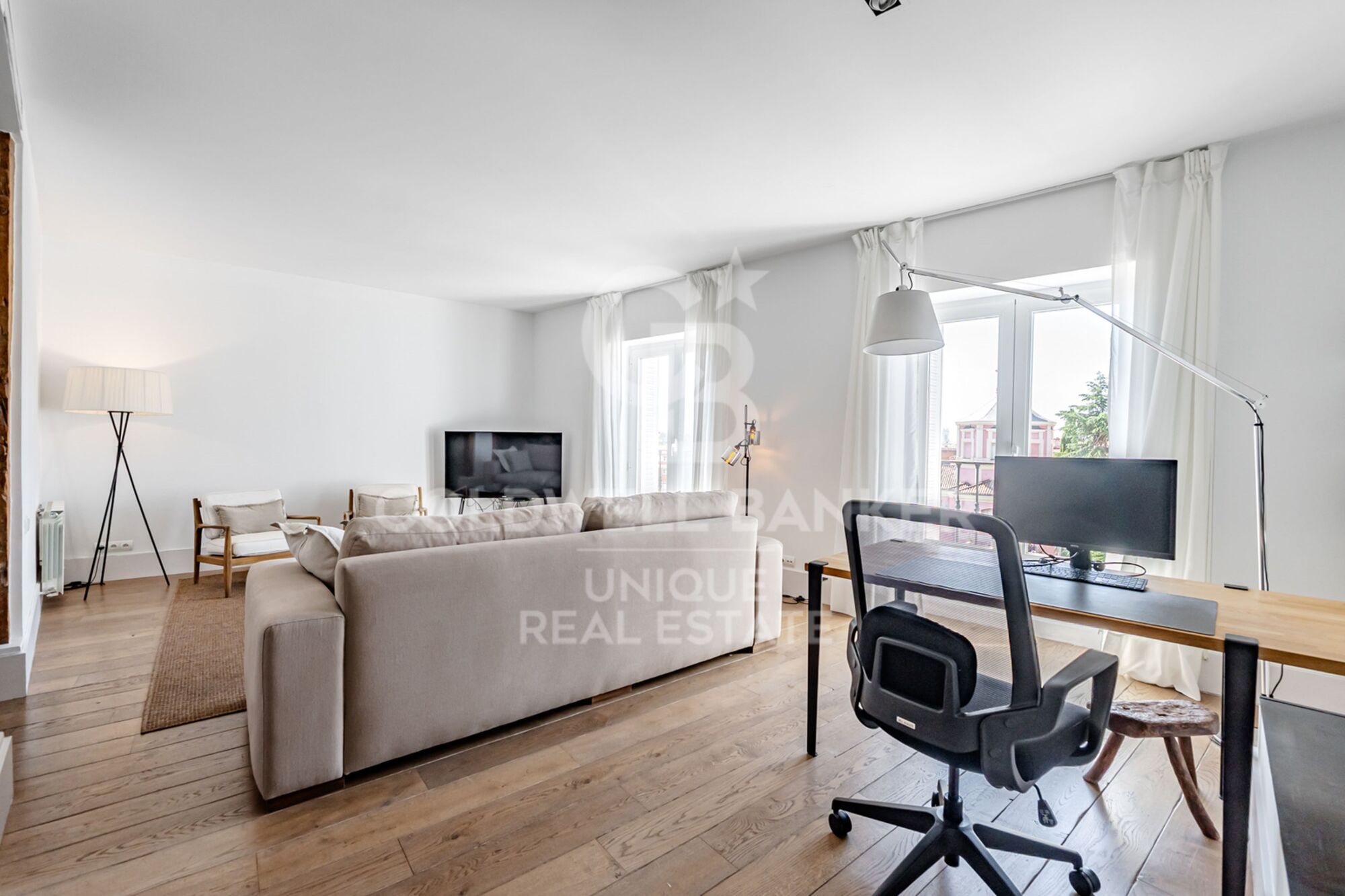 3 bedroom apartment with natural light and open views in Justicia