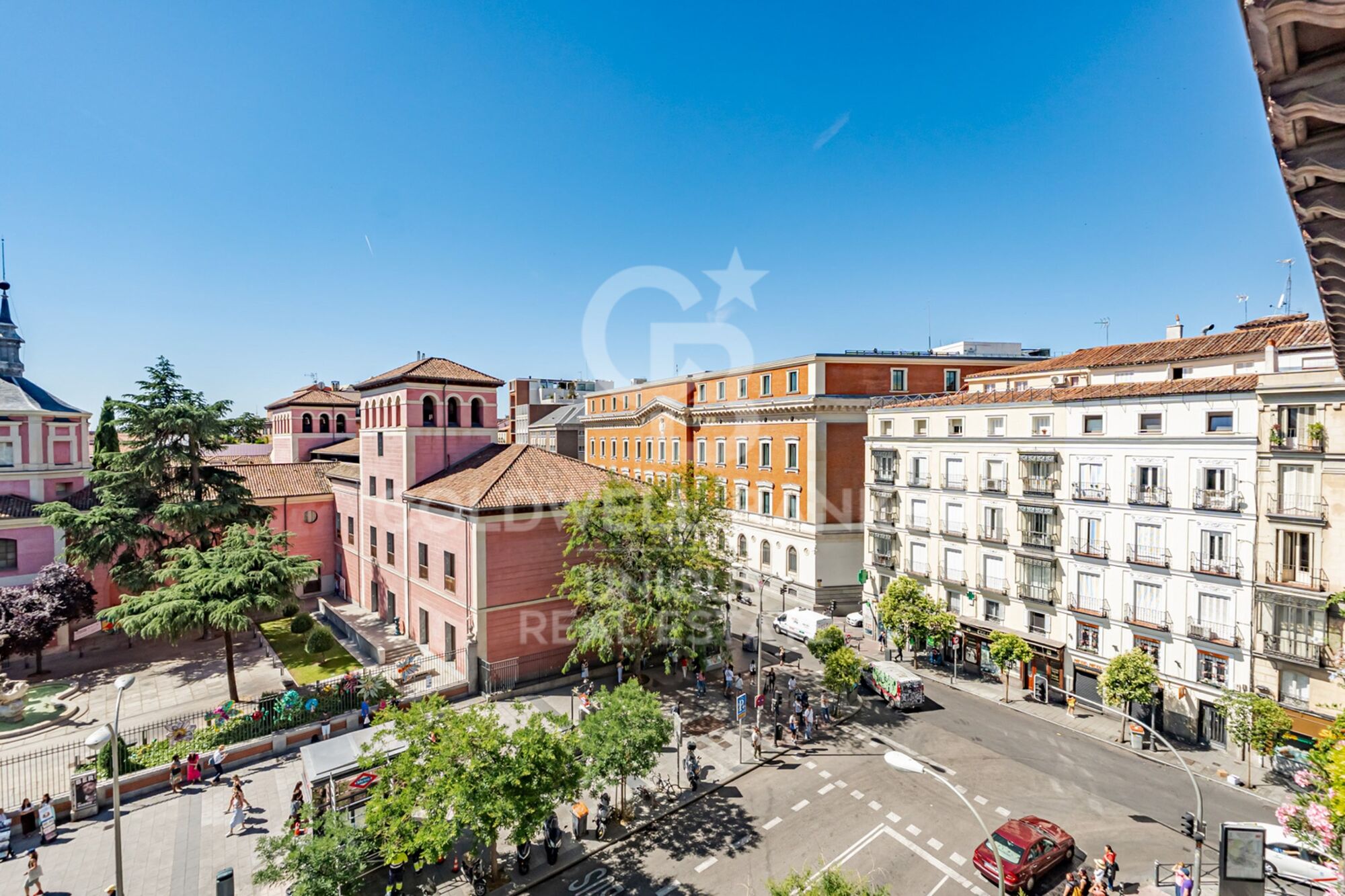 3 bedroom apartment with natural light and open views in Justicia