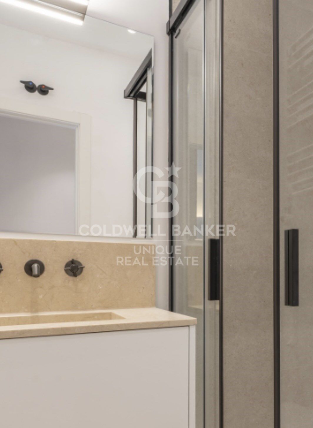 Exclusive Three-Bedroom Apartment in Argüelles
