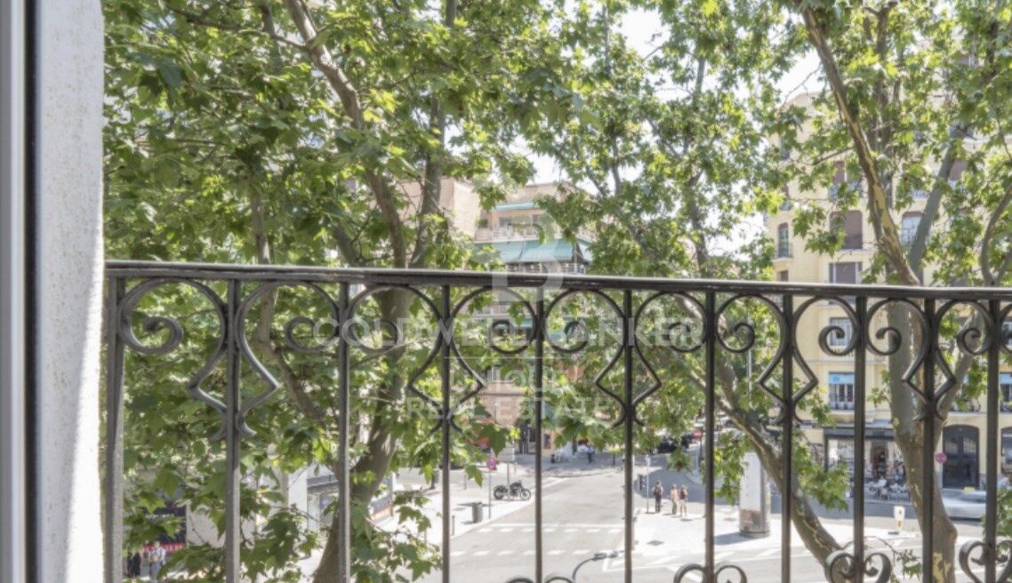 Exclusive Three-Bedroom Apartment in Argüelles