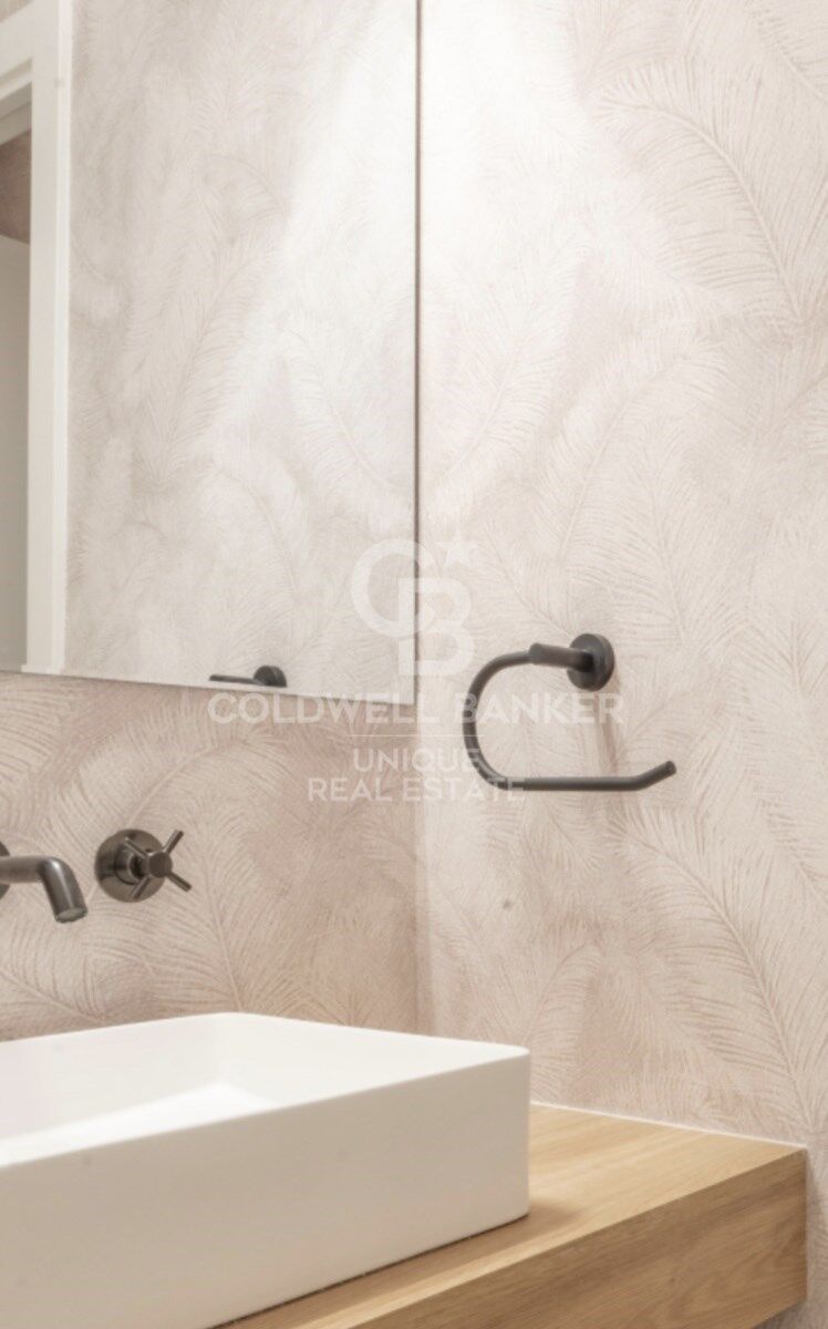 Exclusive Three-Bedroom Apartment in Argüelles