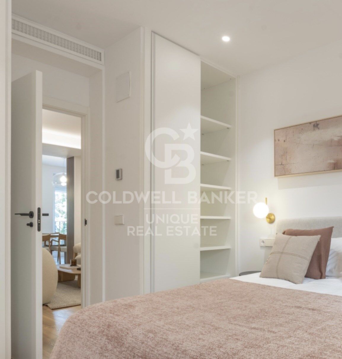 Exclusive Three-Bedroom Apartment in Argüelles