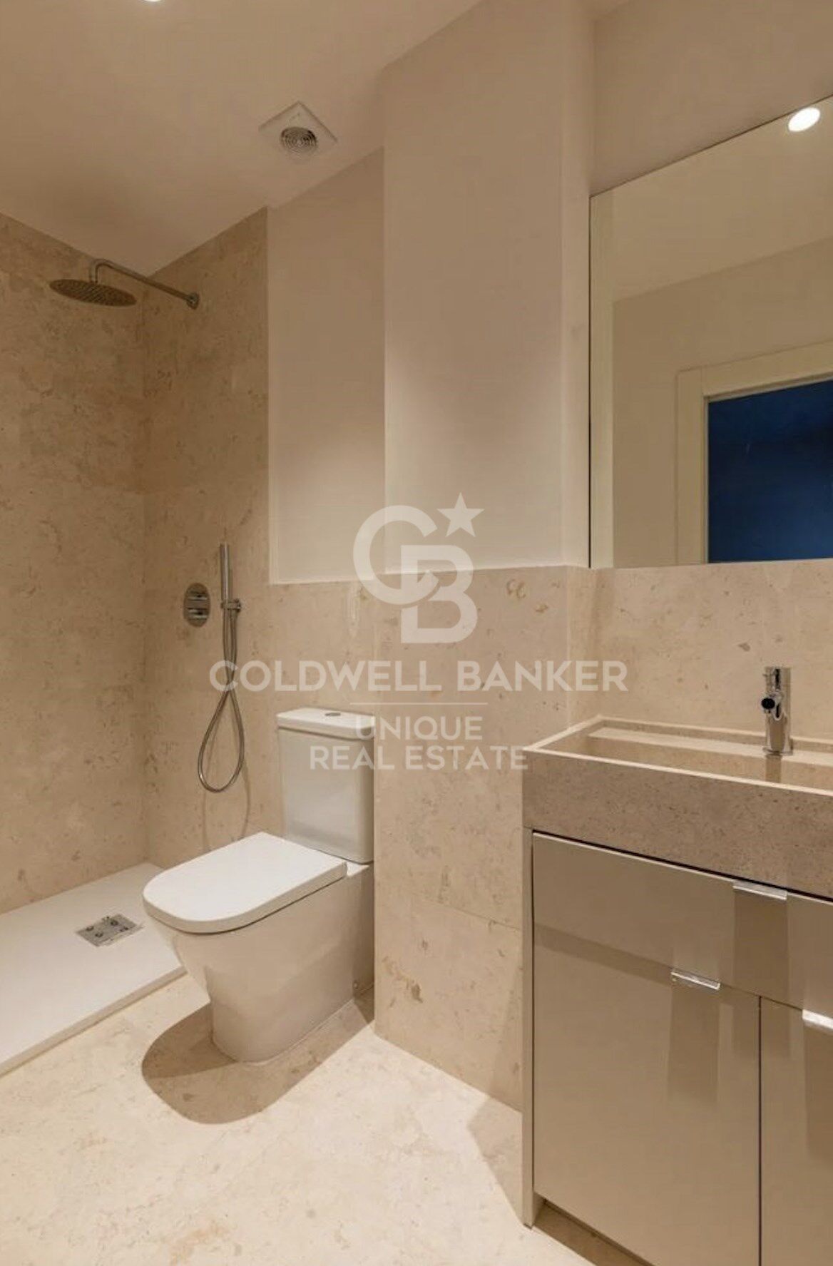 Fully Renovated Three-Bedroom Apartment in Pacífico, Retiro